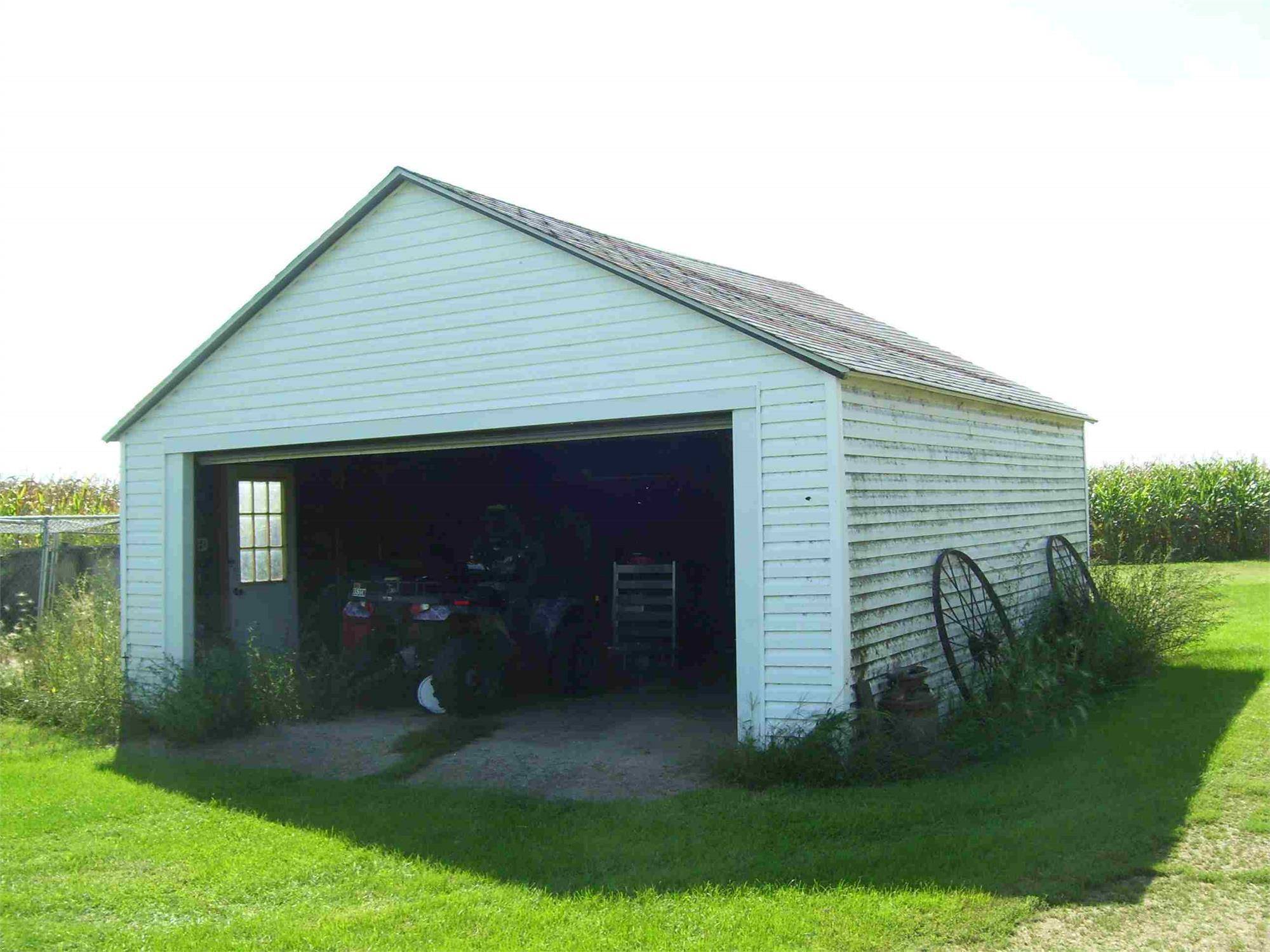 276 270th AVE, Fulda, MN 56131