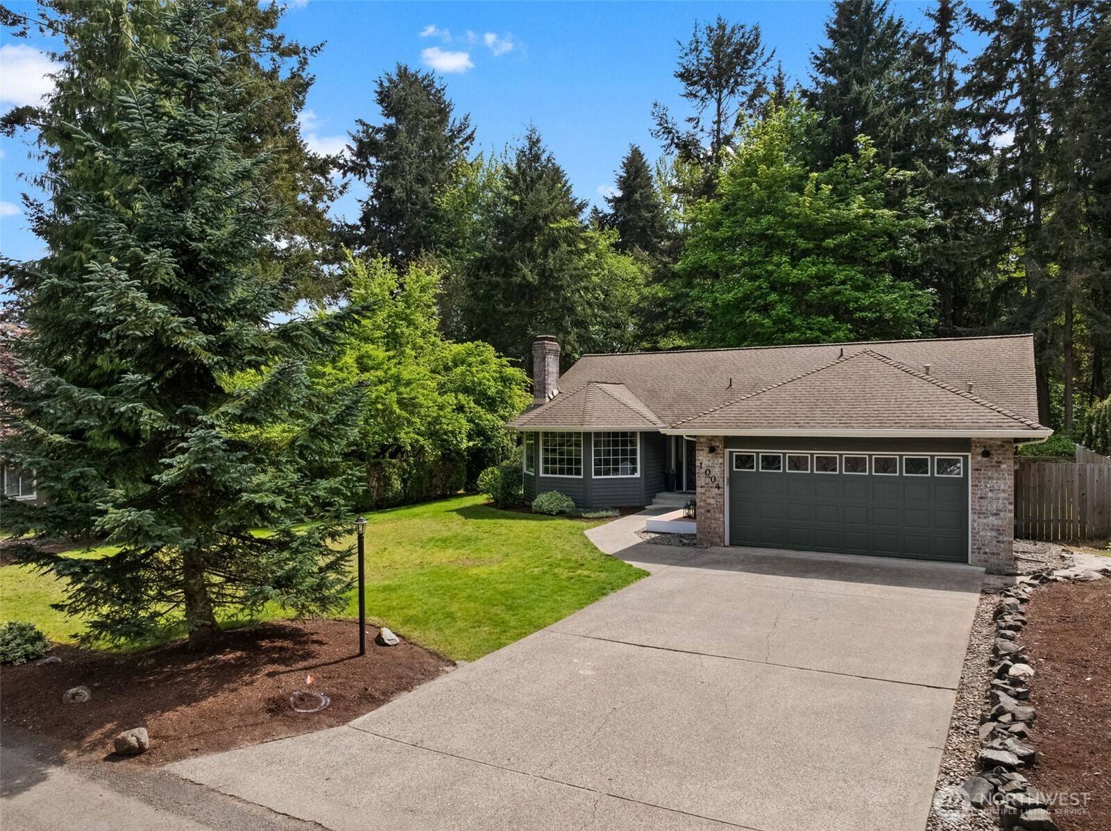 1004 34th Street Ct NW, Gig Harbor, WA 98335