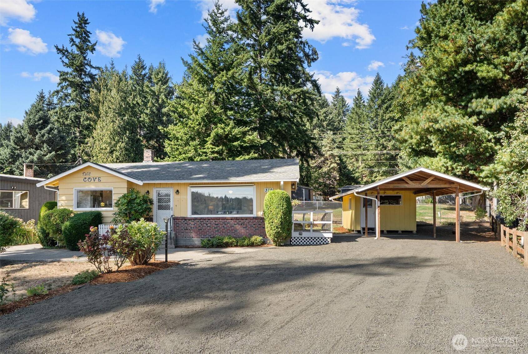 370 NE Gladwin RD, Belfair, WA 98528