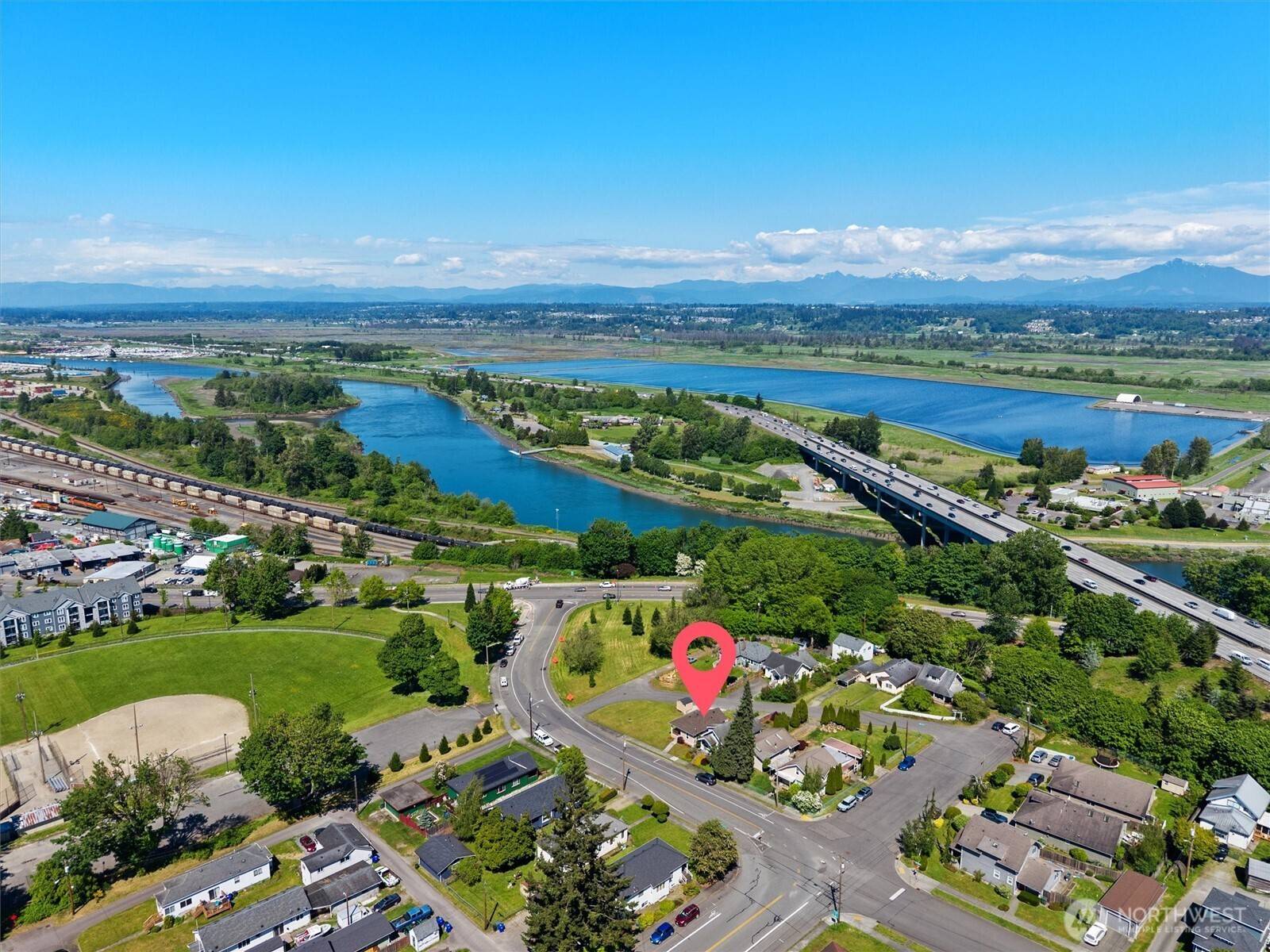 1823 Summit AVE, Everett, WA 98201