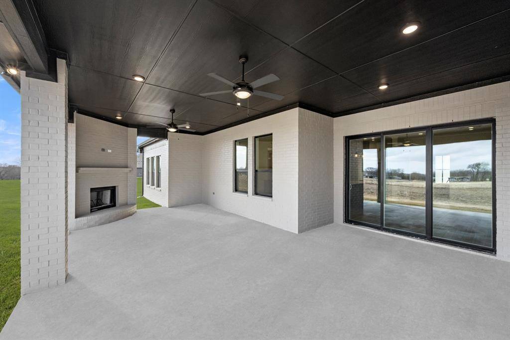 115 Blackstar Lane, Decatur, TX 76234