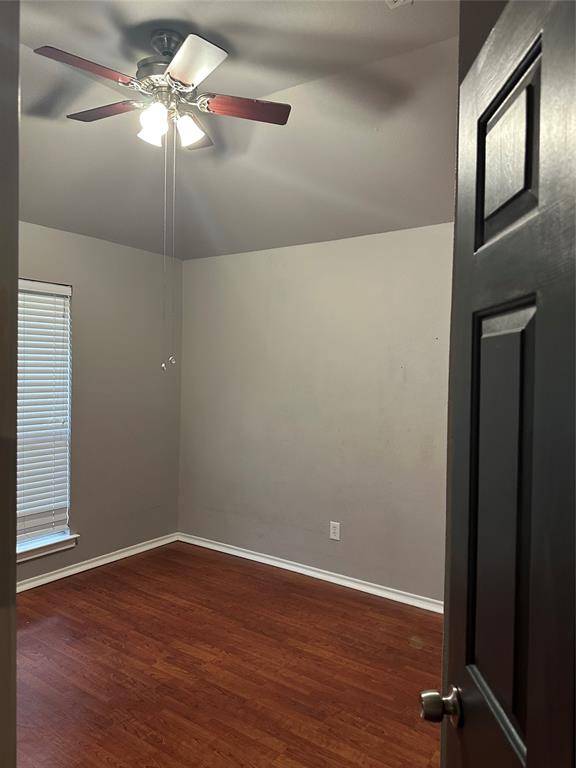 806 Boxwood Drive, Lewisville, TX 75067