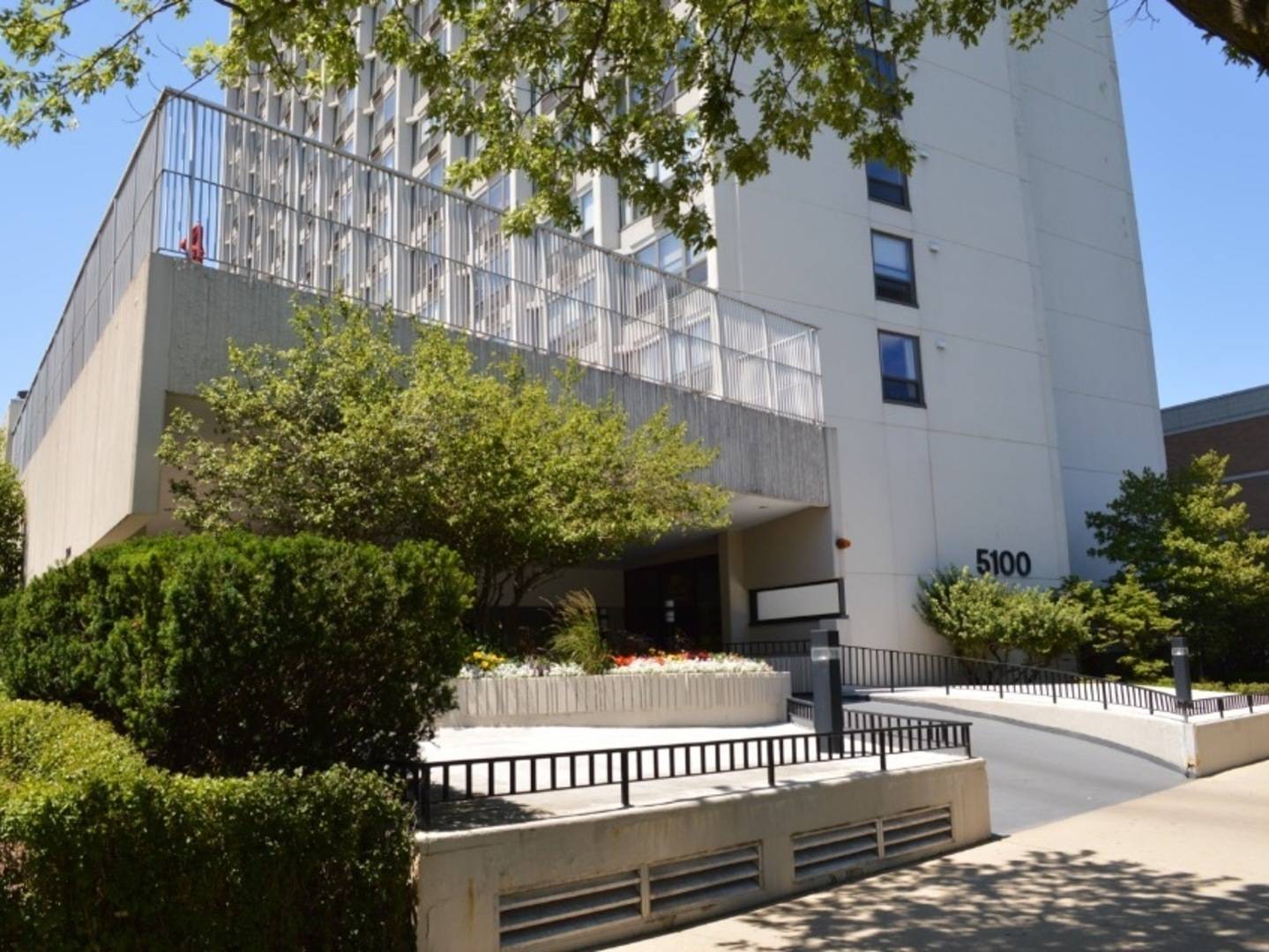 5100 N Marine DR #22A, Chicago, IL 60640