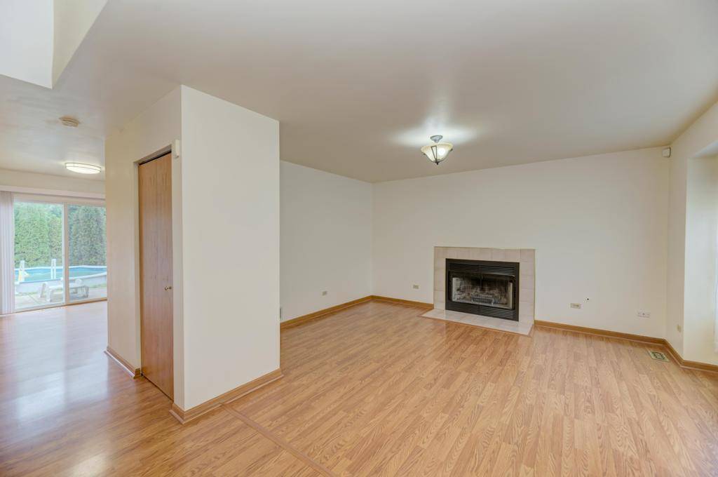 26149 W Tallgrass TRL, Channahon, IL 60410