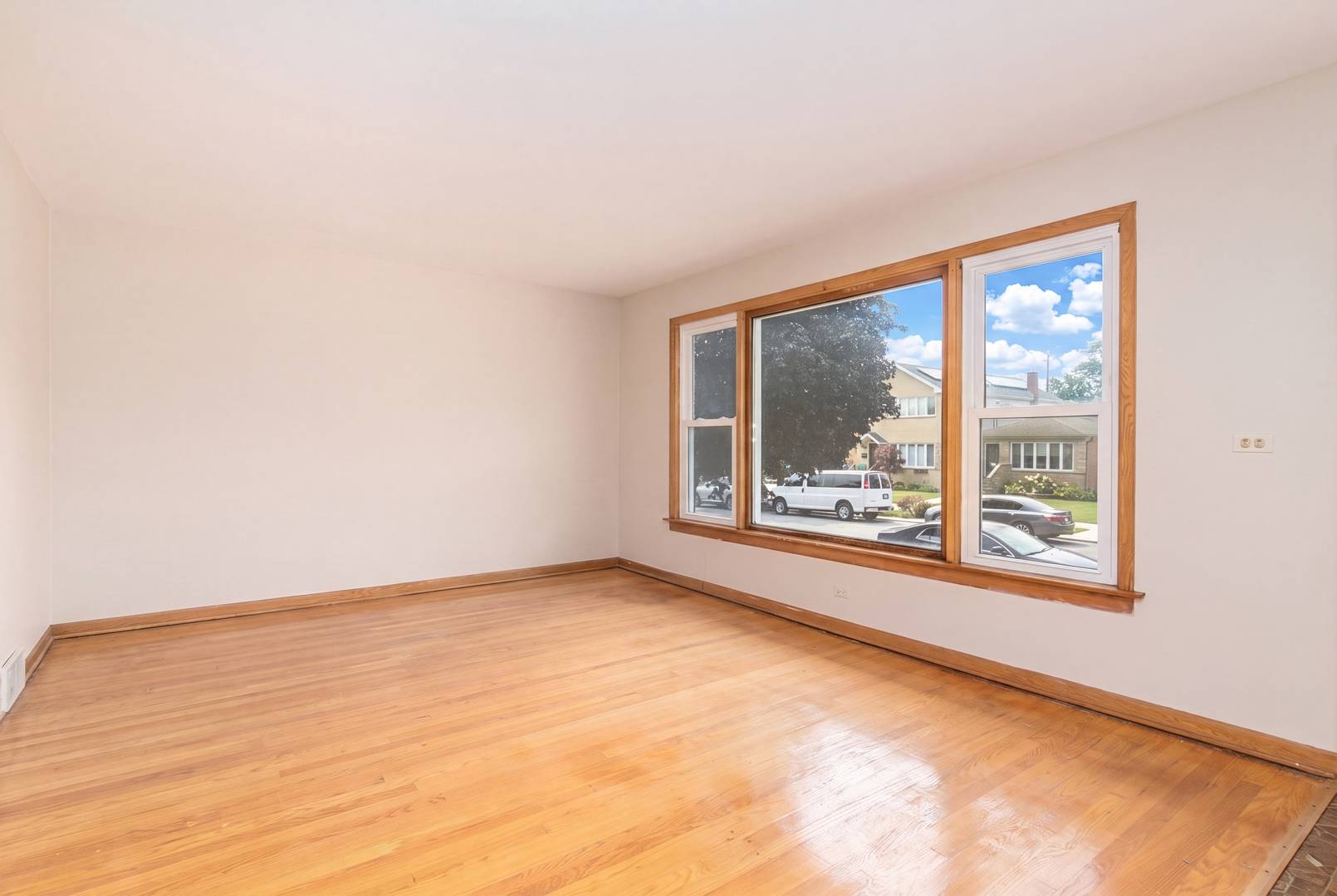 7234 W Fitch AVE, Chicago, IL 60631
