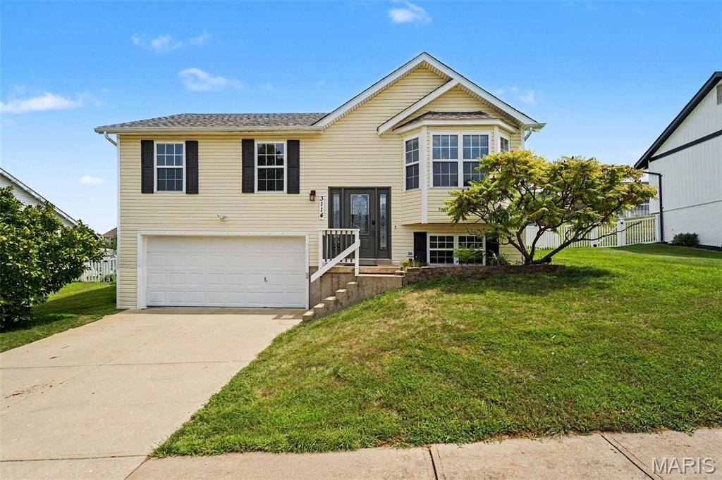 3114 Valley Oaks DR, Imperial, MO 63052