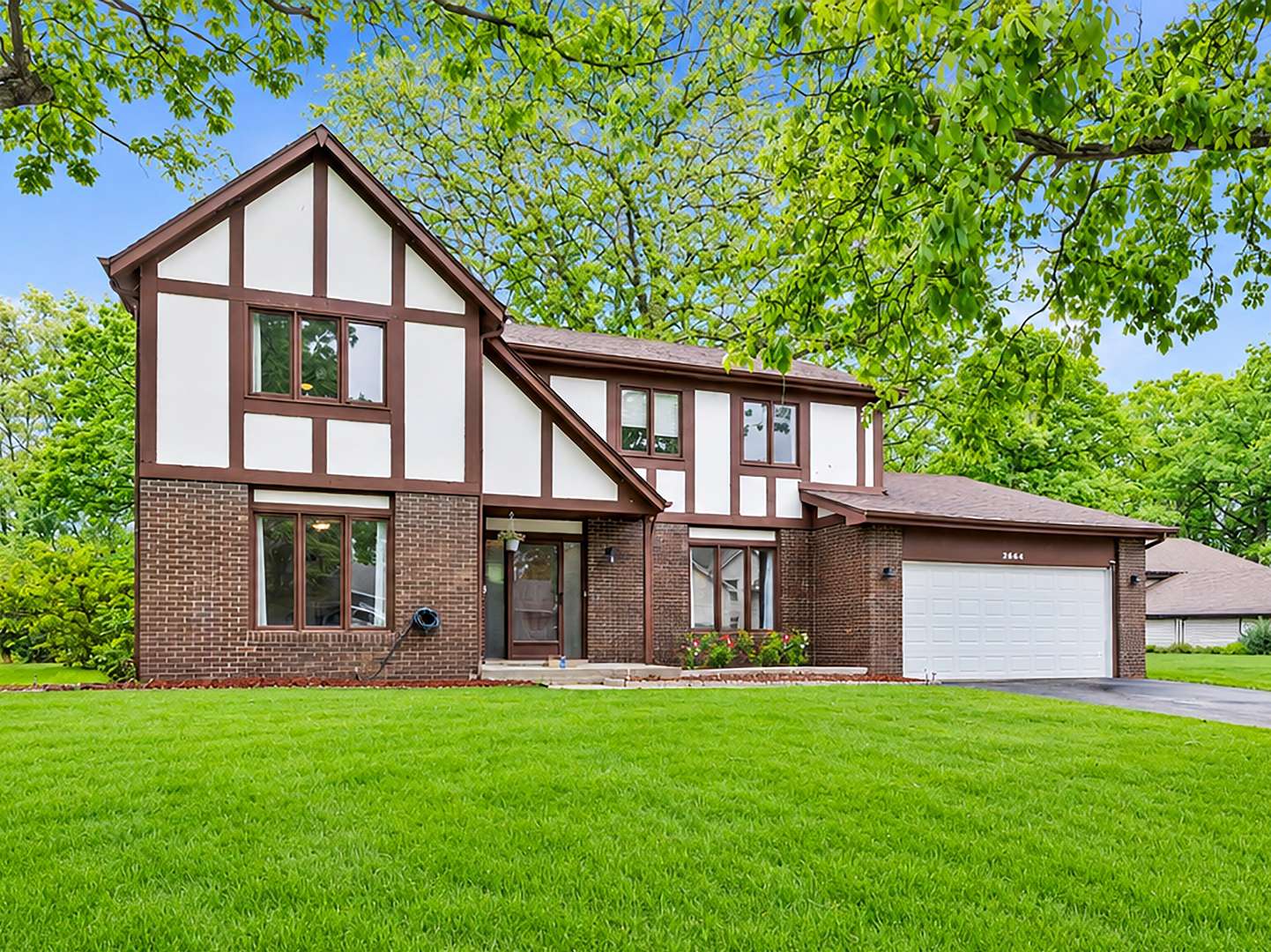 3664 Edward DR, Crete, IL 60417