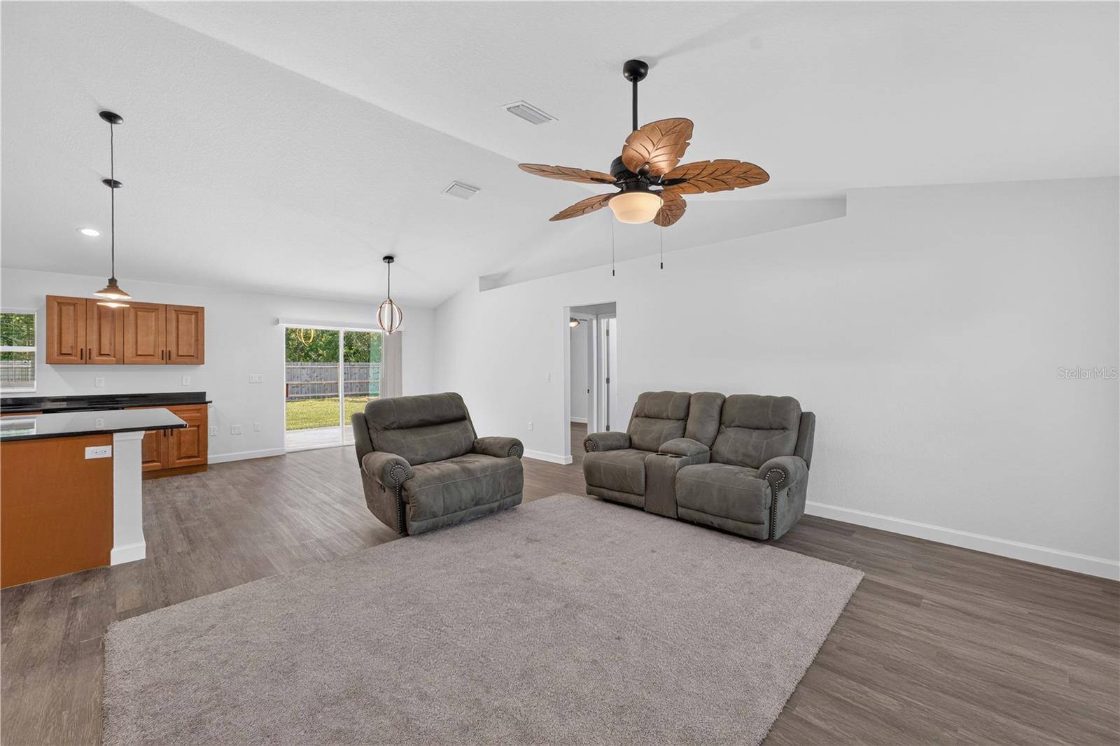 138 FISHER RUN, Ocklawaha, FL 32179