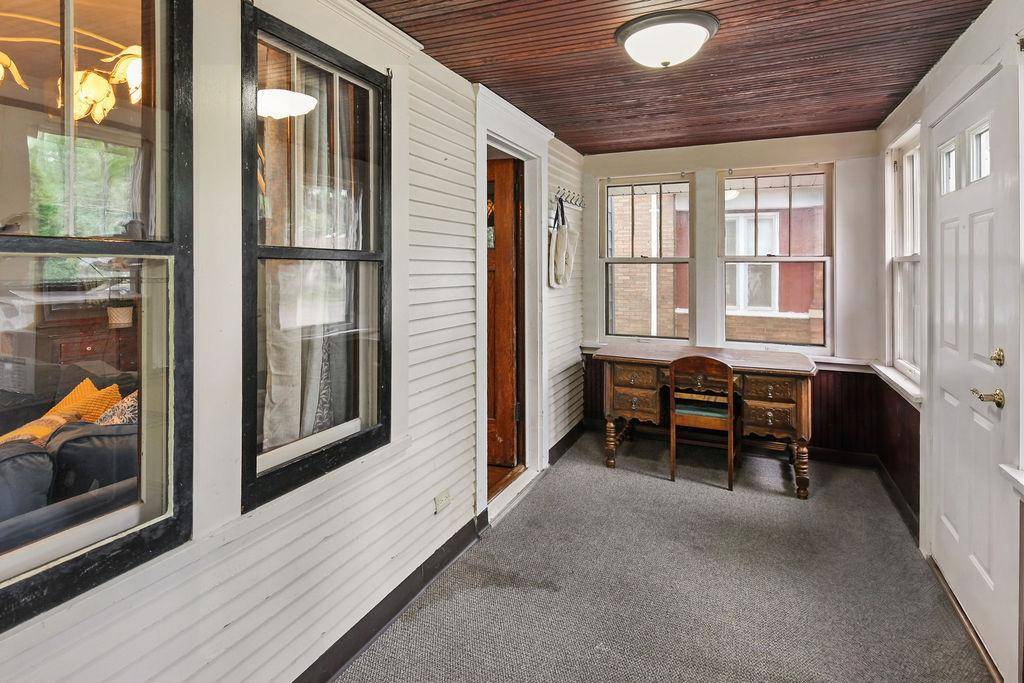1024 Western AVE N, Saint Paul, MN 55117