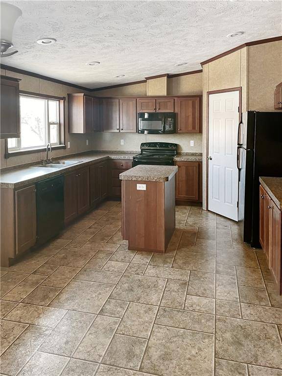 511 W Driskell ST, Gage, OK 73843