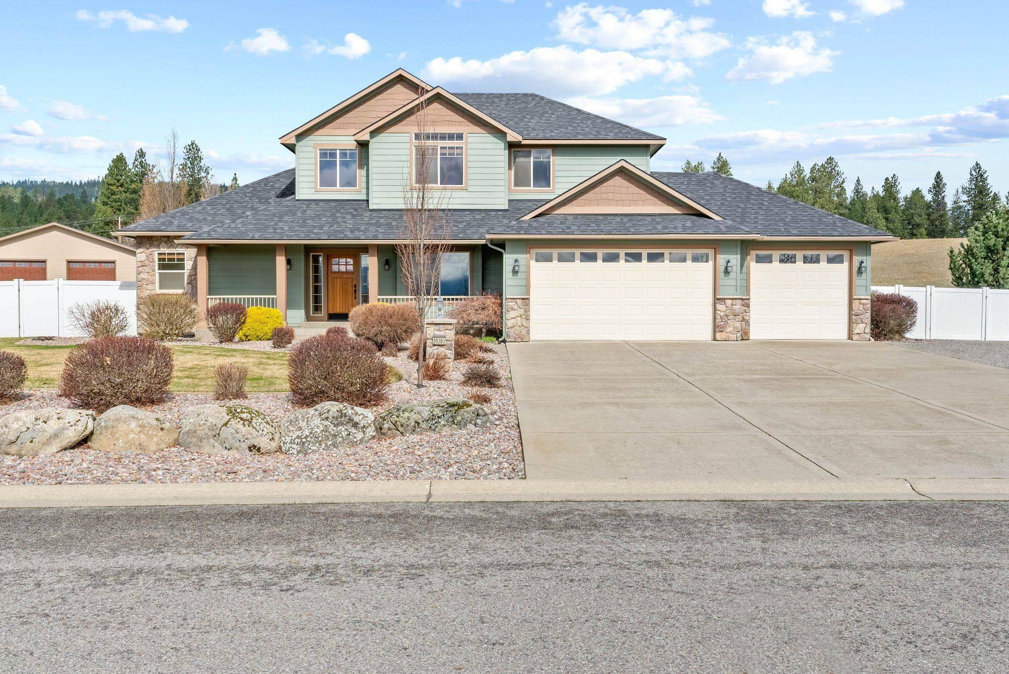 20303 E Happy Trails Ln, Otis Orchards, WA 99027
