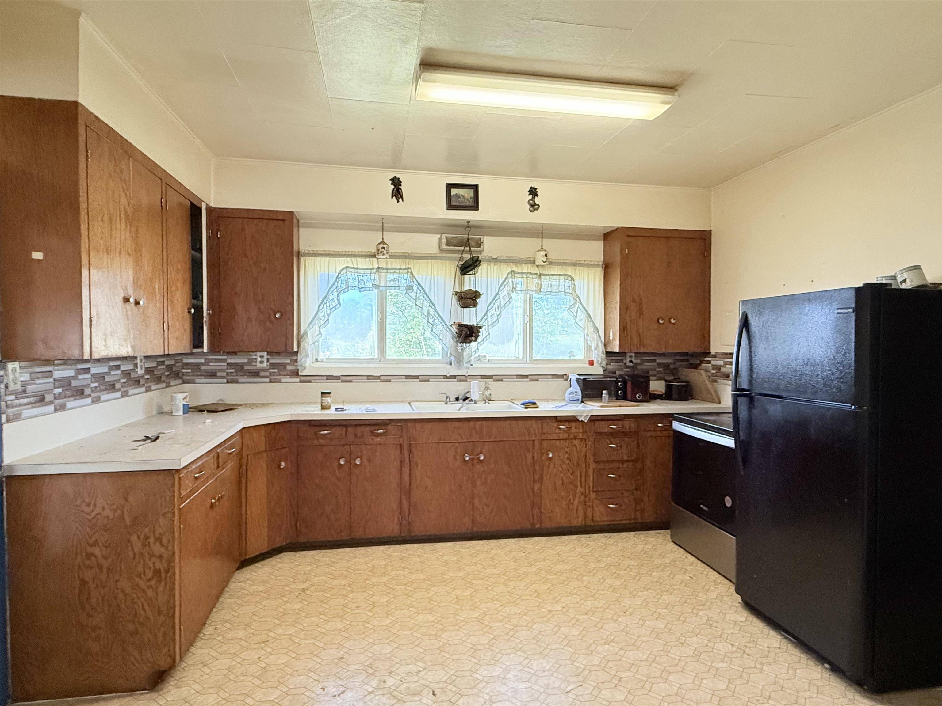 150 SW South 1st, Creston, WA 99117