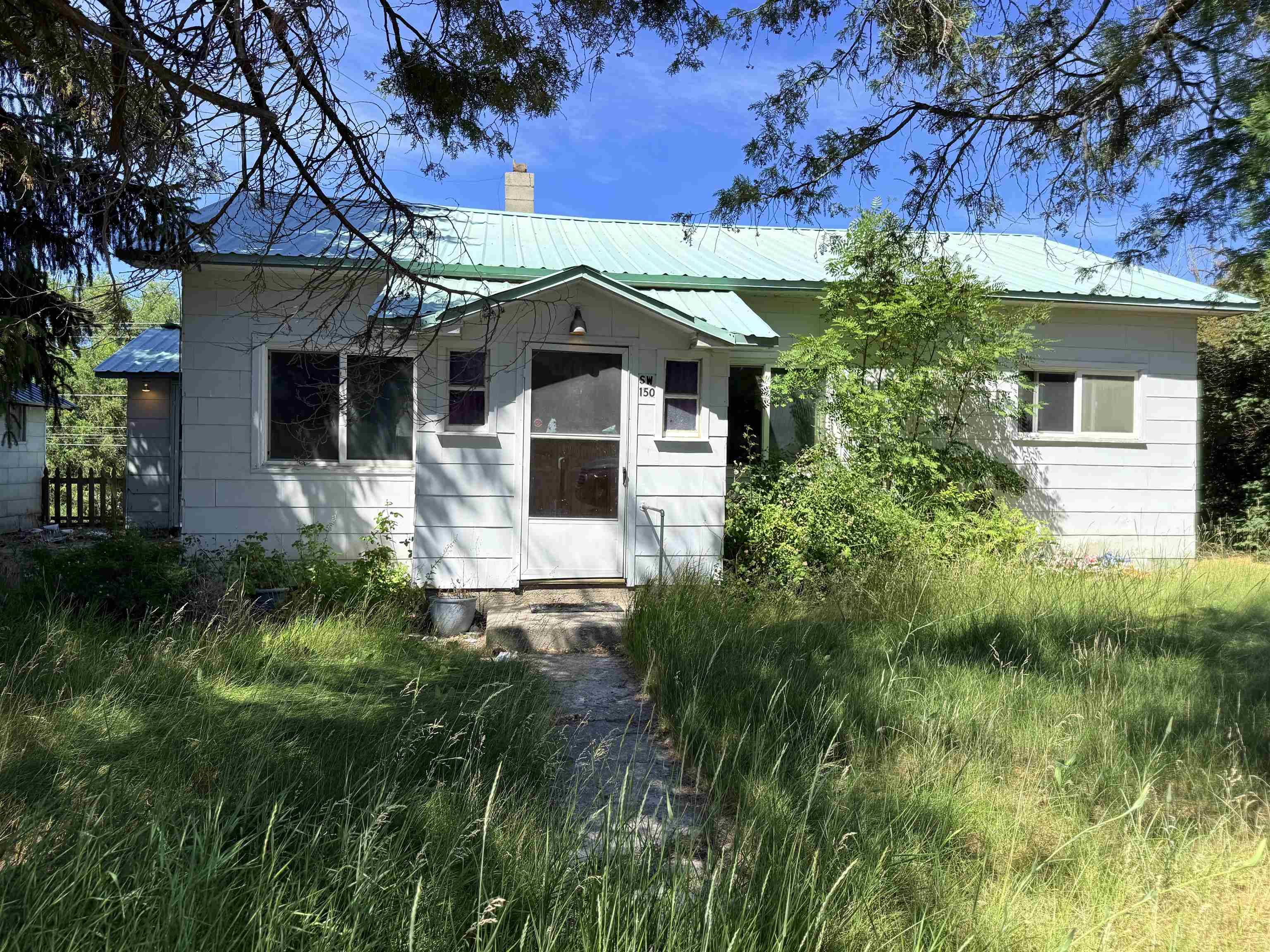 150 SW South 1st, Creston, WA 99117