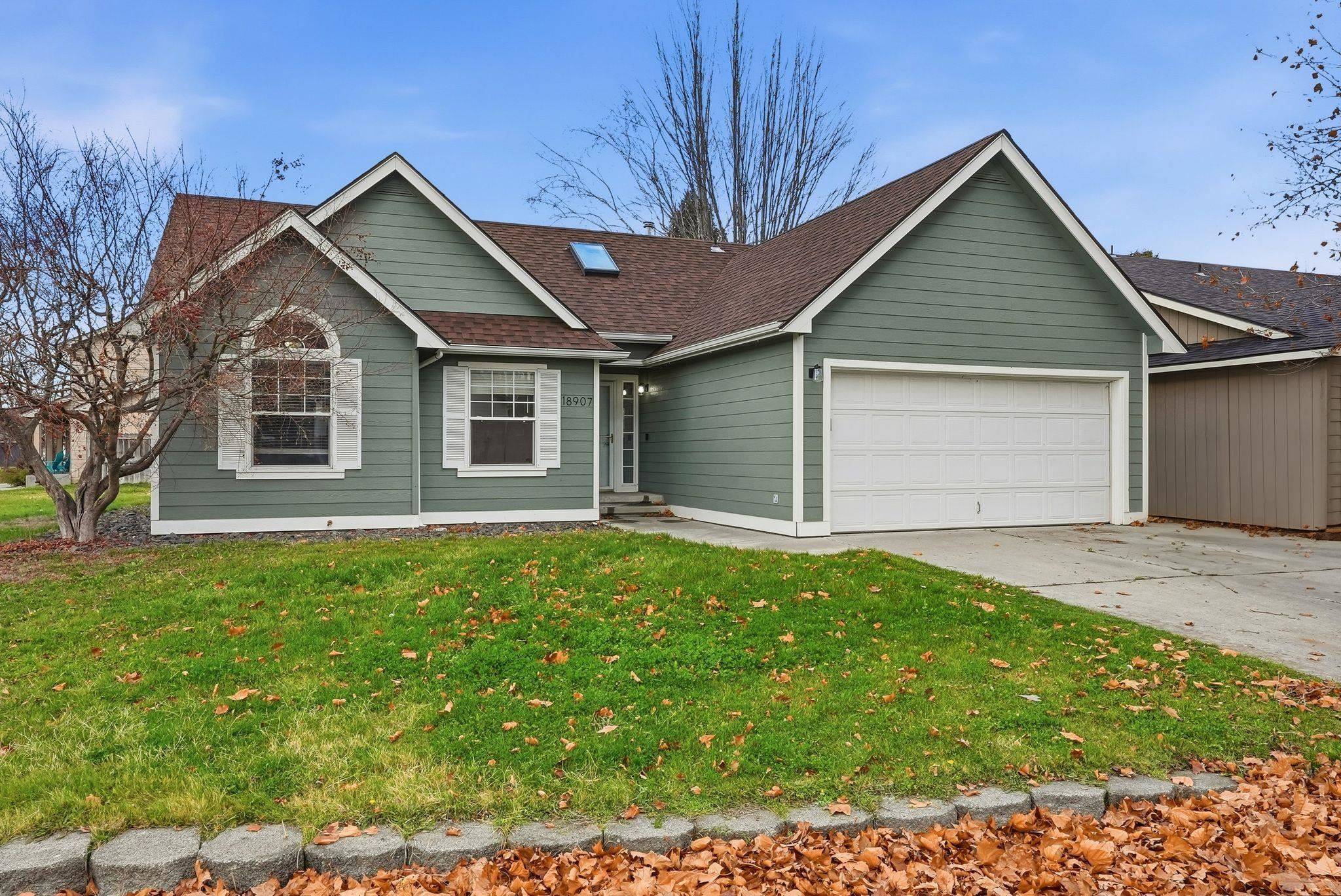 18907 E Baldwin Ln, Greenacres, WA 99016