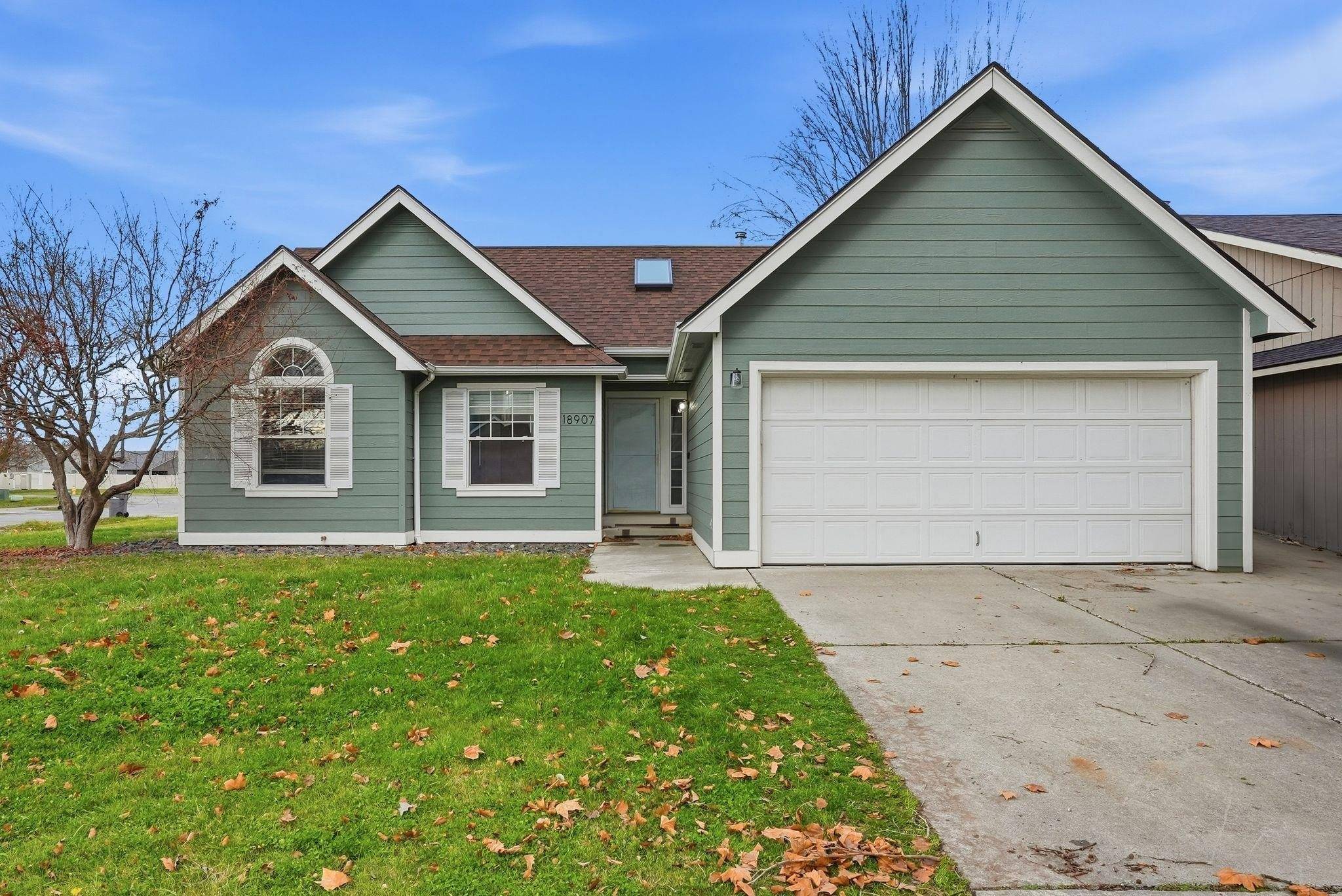 18907 E Baldwin Ln, Greenacres, WA 99016