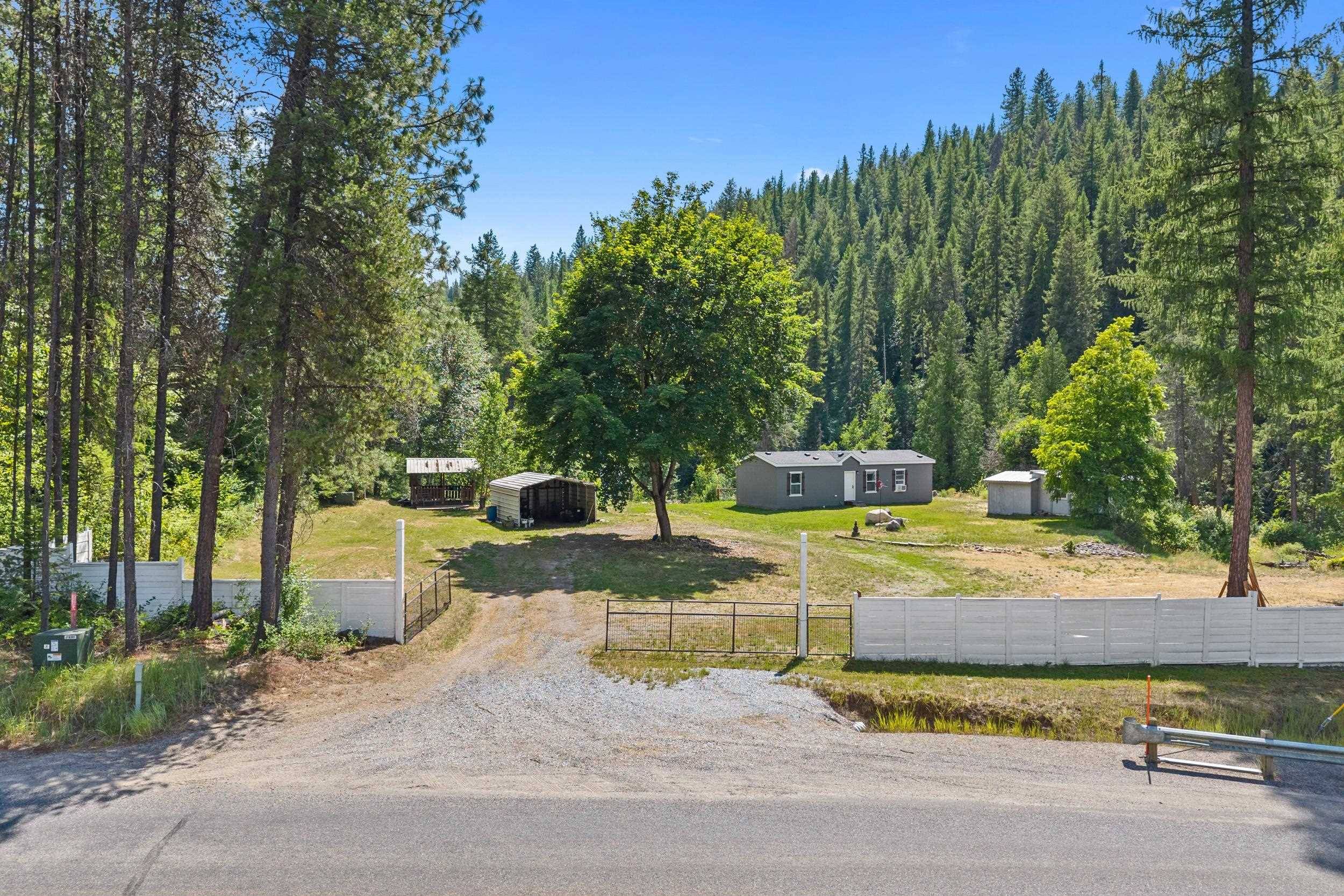 4440 Northport Waneta Rd, Northport, WA 99114