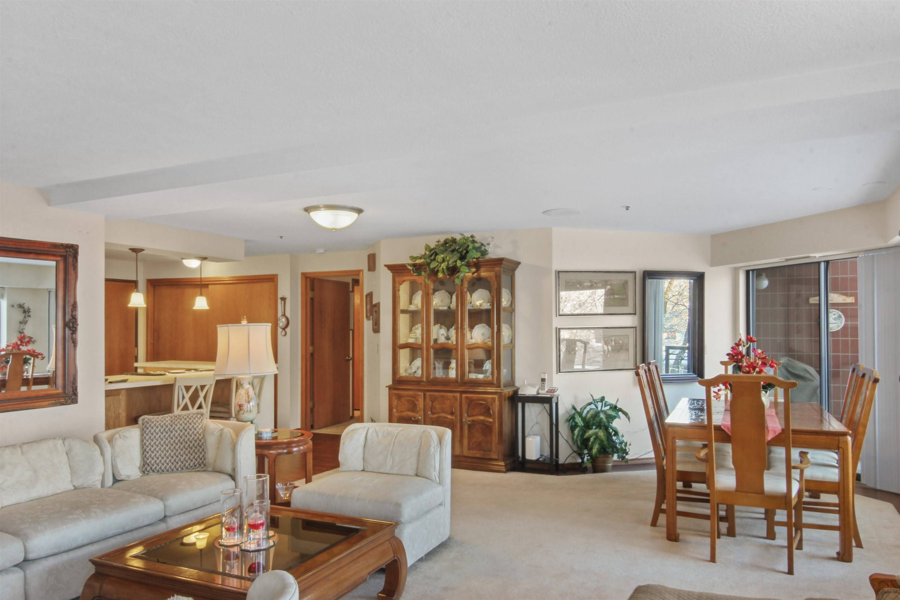 221 E Rockwood Blvd #219, Spokane, WA 99202-0000
