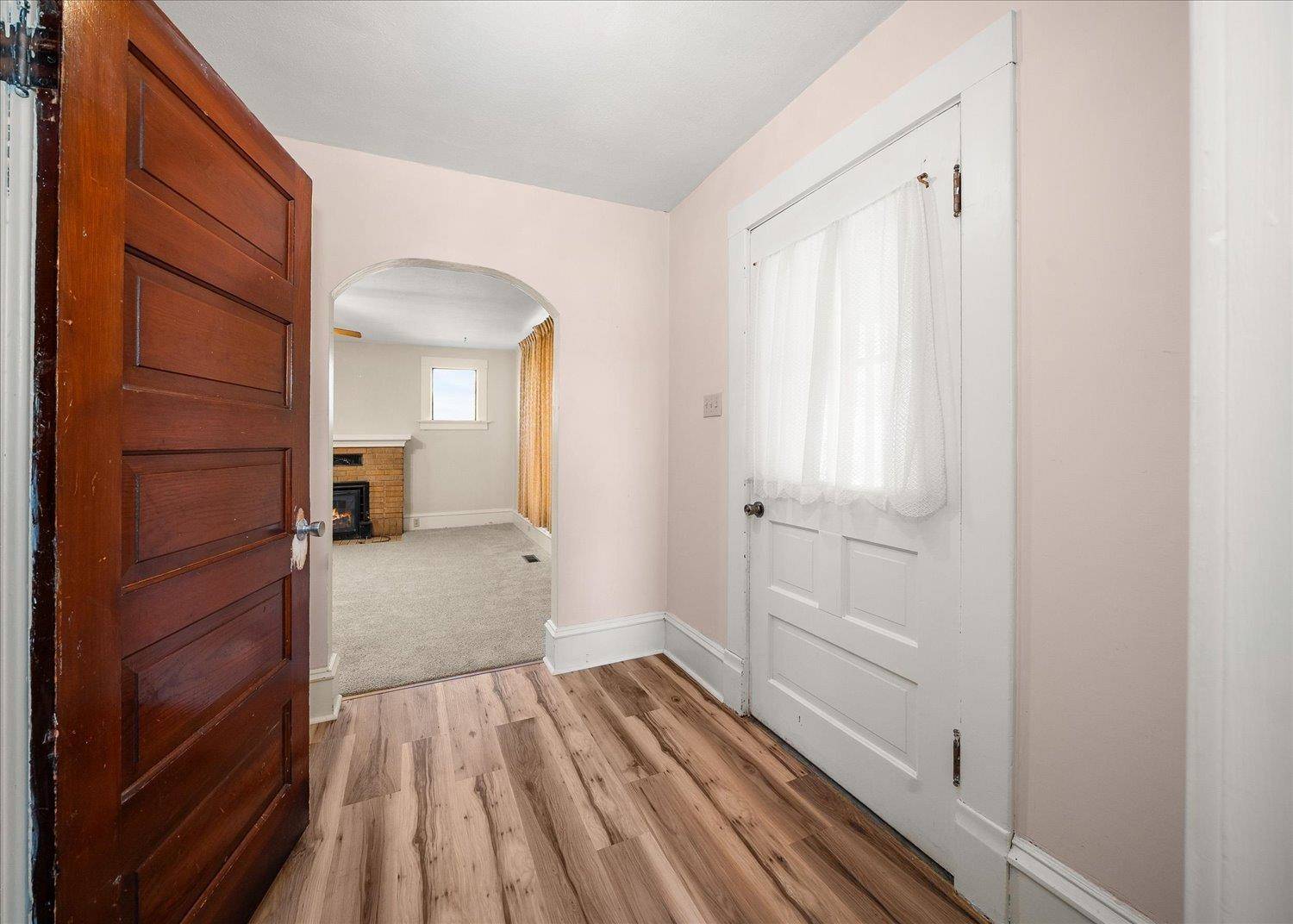 111 N 2nd St, Harrington, WA 99134