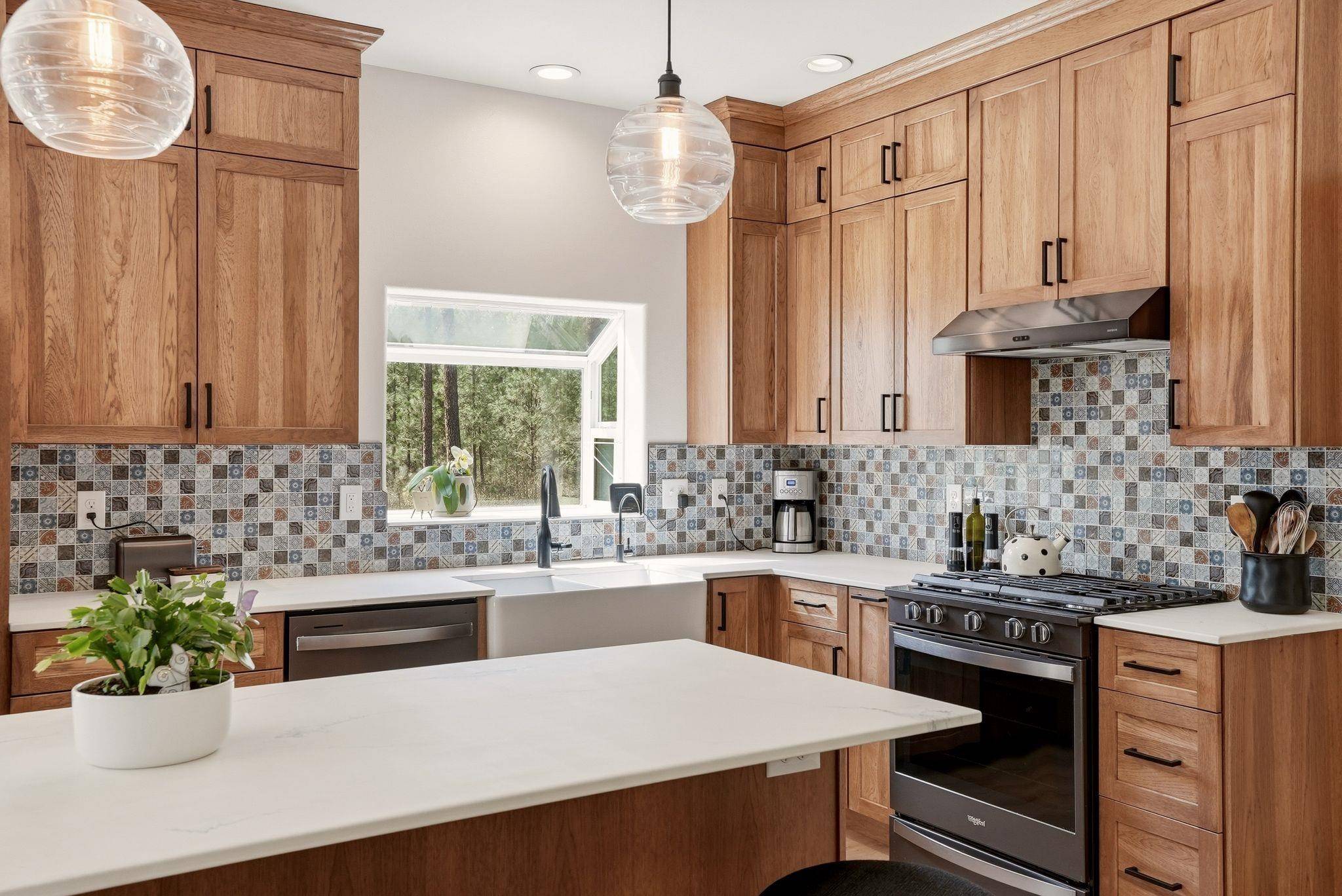 3216 E Rocky Ridge Ave, Chattaroy, WA 99003