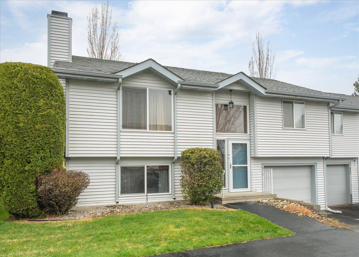 950 E Calkins Dr, Spokane, WA 99208