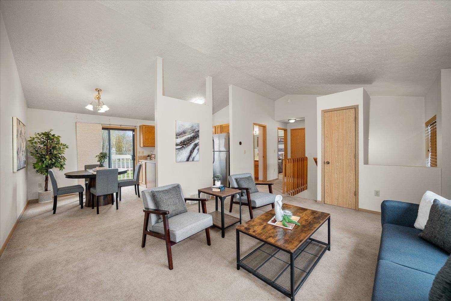 950 E Calkins Dr, Spokane, WA 99208