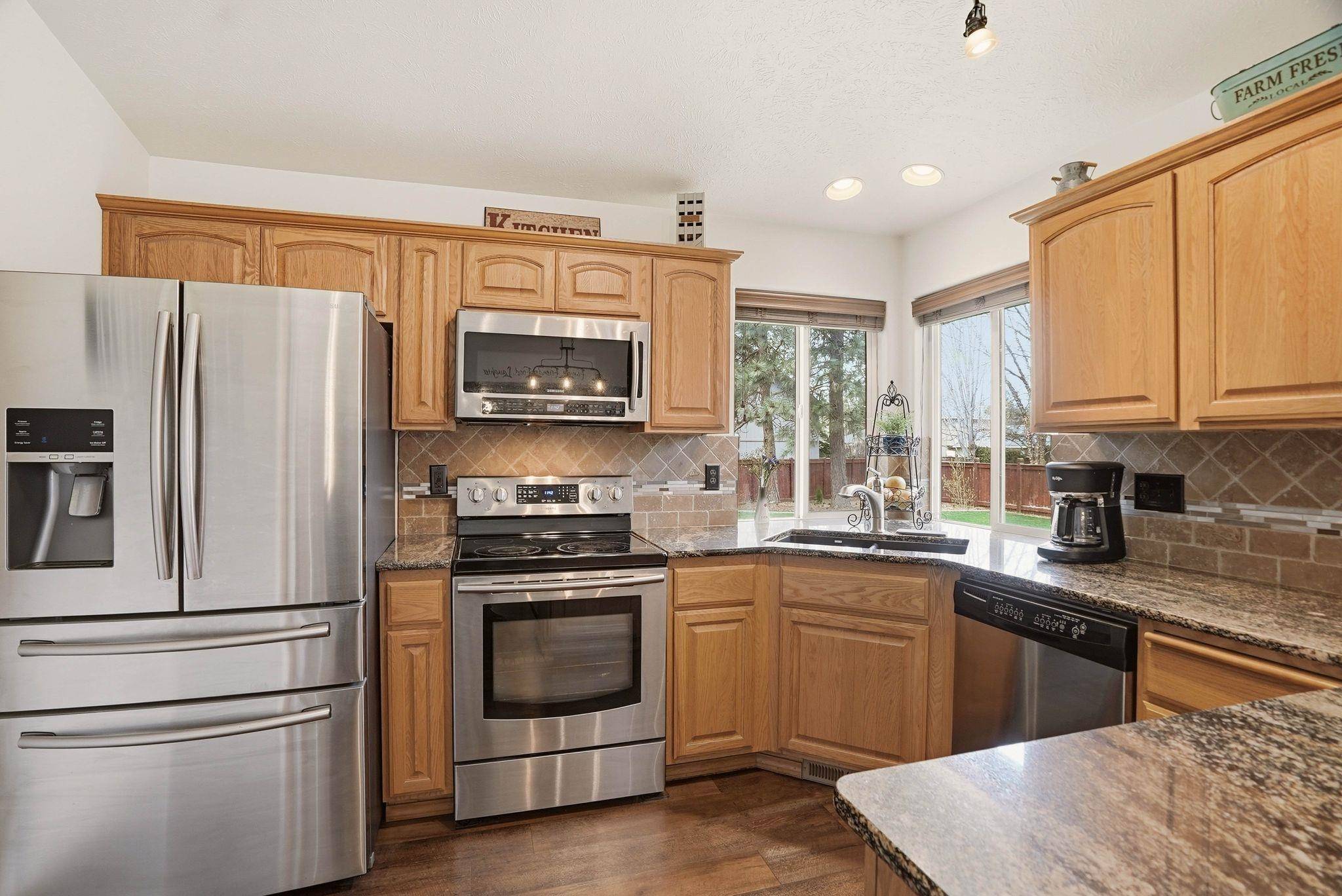 5123 E Turnbridge Ln, Colbert, WA 99005