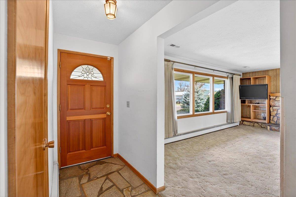 605 W 4th St, Sprague, WA 99032