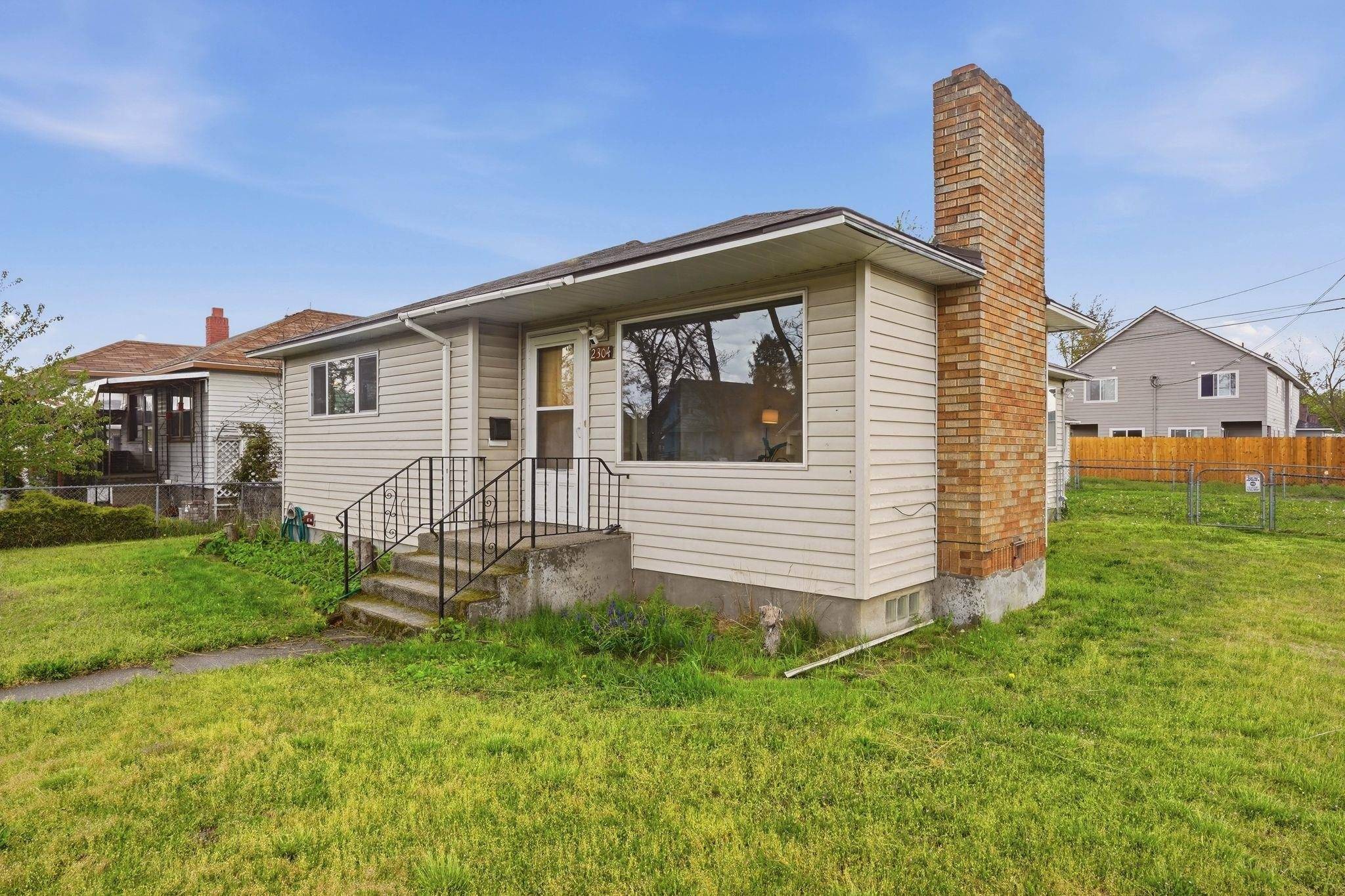 2304 E E Sanson Ave, Spokane, WA 99217