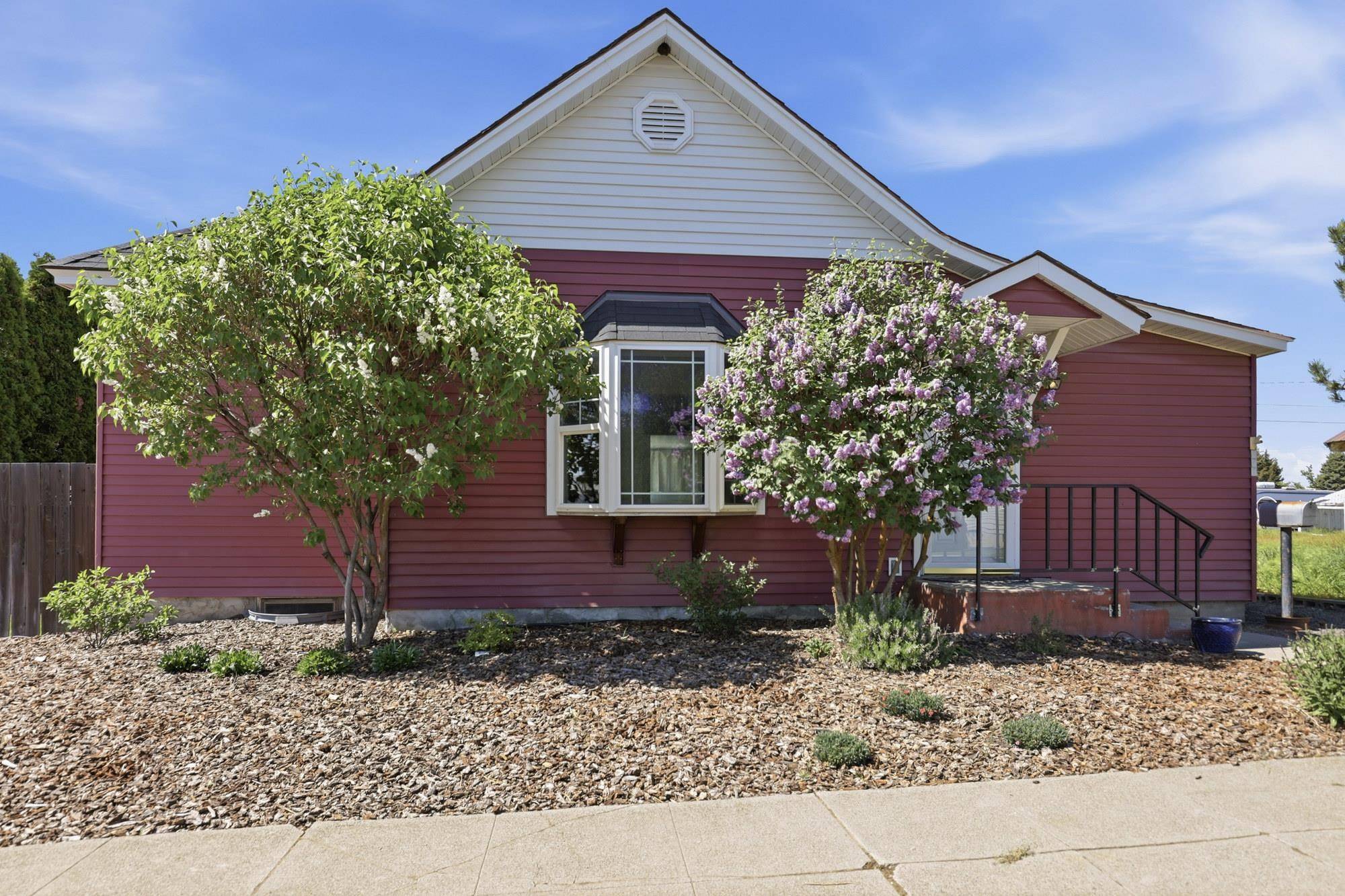 206 W 7th Ave, Ritzville, WA 99169