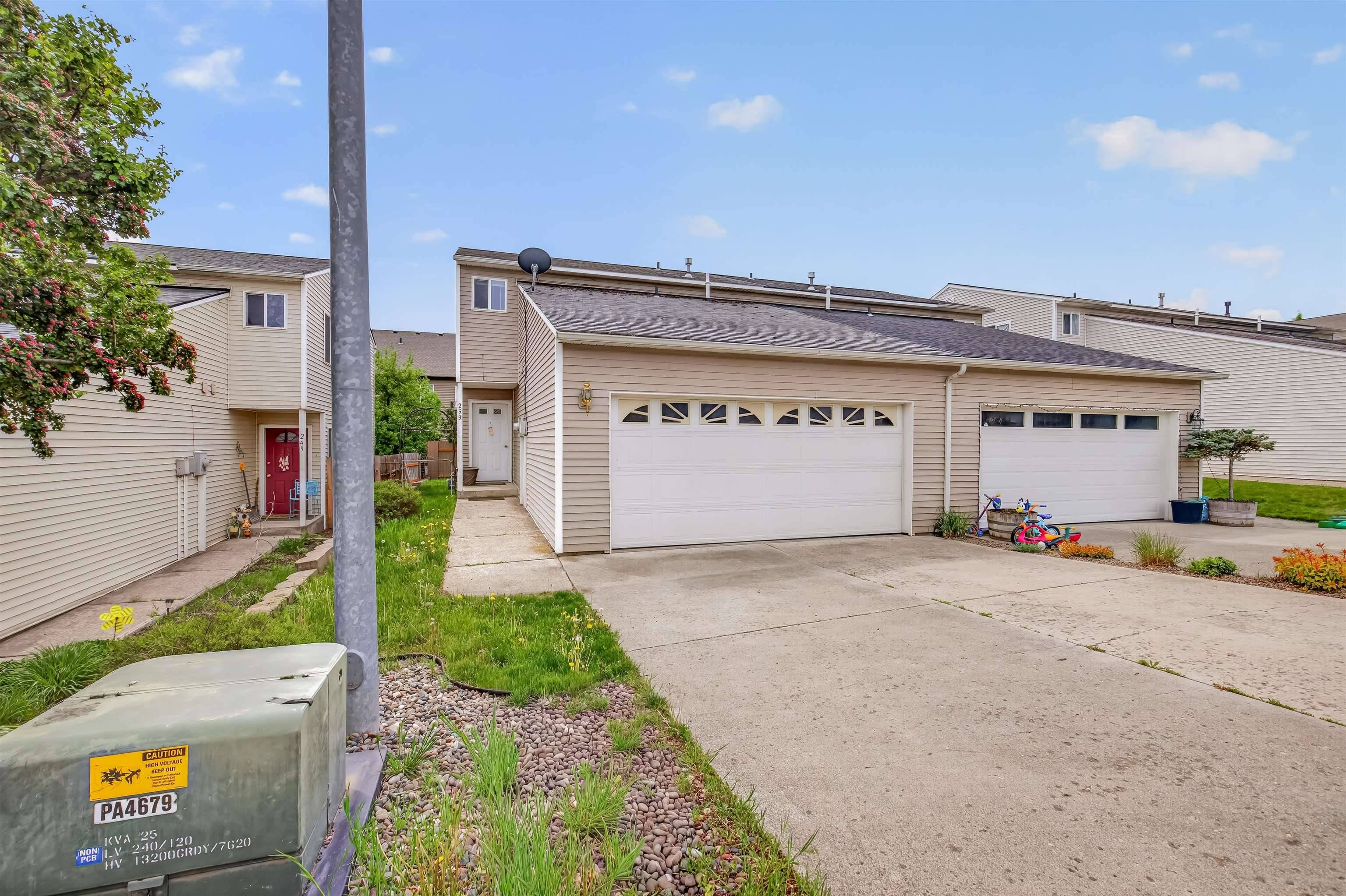 253 NW Clay Ct, Pullman, WA 99163