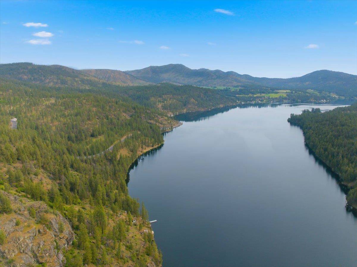 7049 Hwy 291 Hwy, Tumtum, WA 99034
