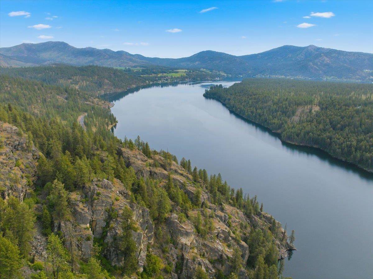 7049 Hwy 291 Hwy, Tumtum, WA 99034