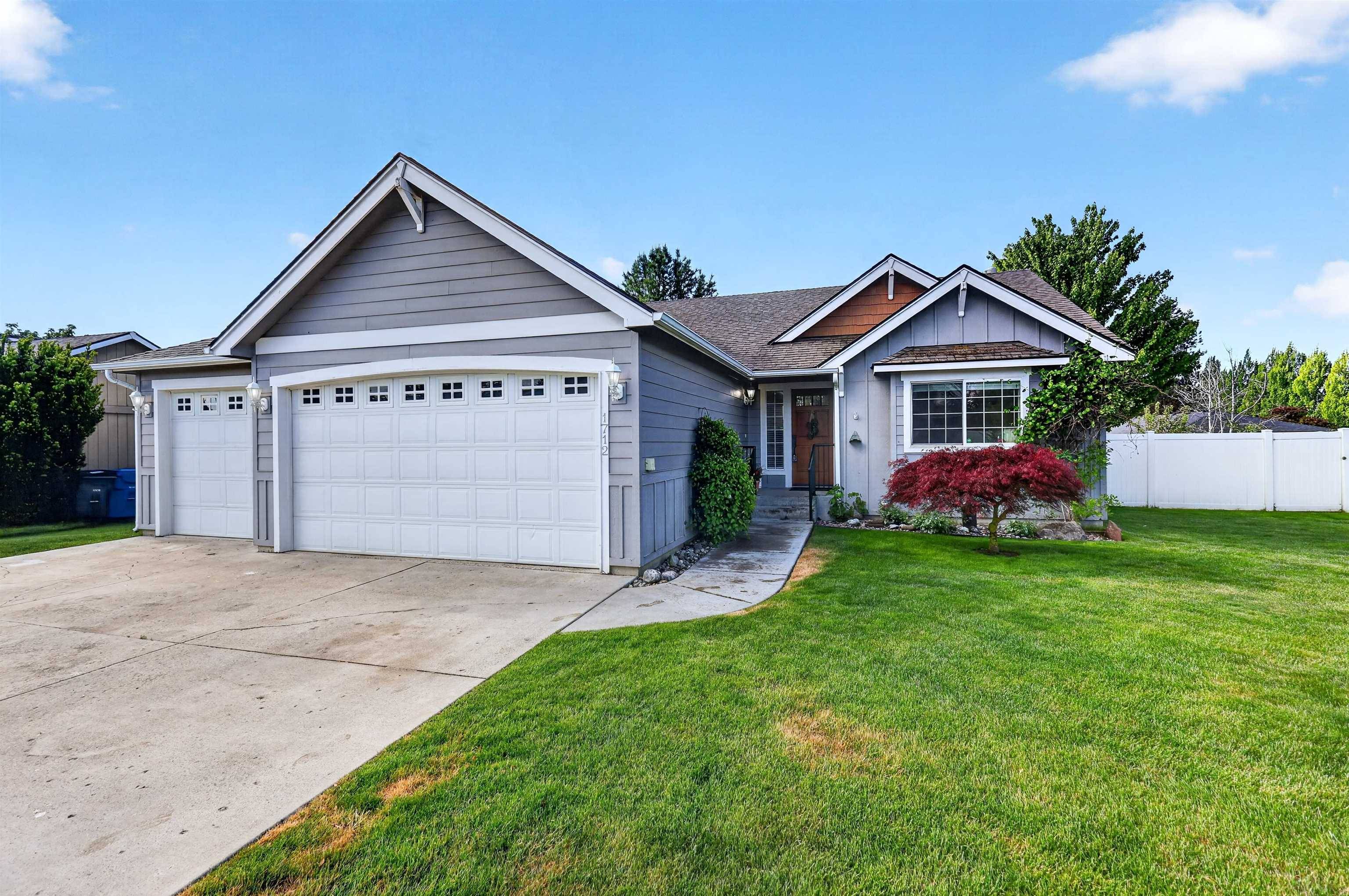 1712 E 2ND St, Deer Park, WA 99006
