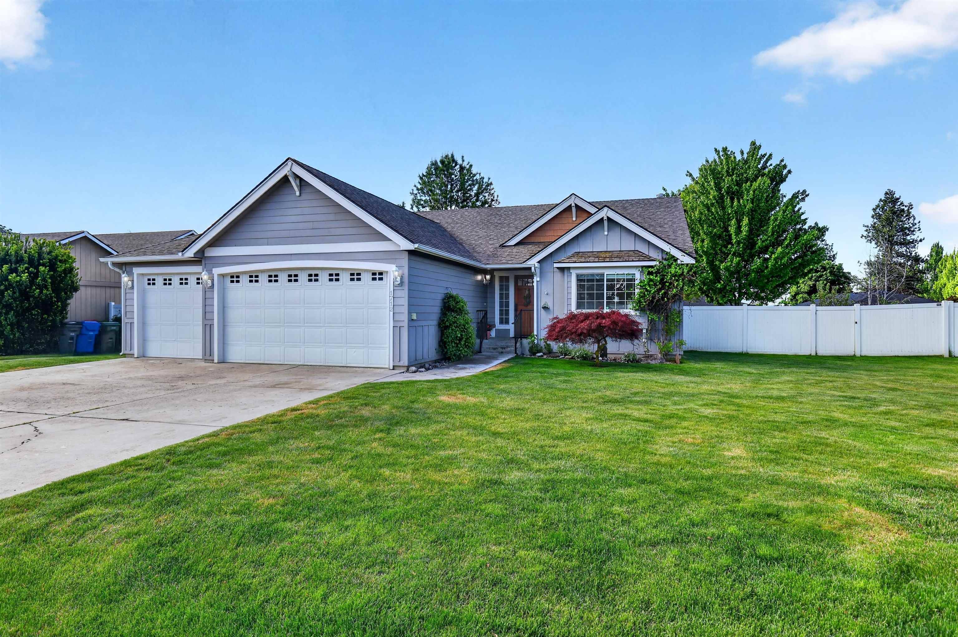 1712 E 2ND St, Deer Park, WA 99006