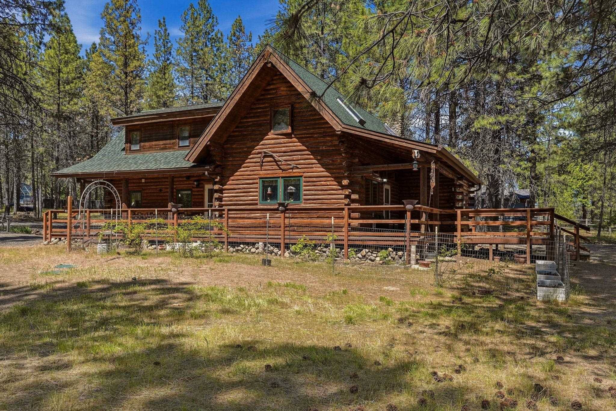 14816 W Maybob Rd, Nine Mile Falls, WA 99026