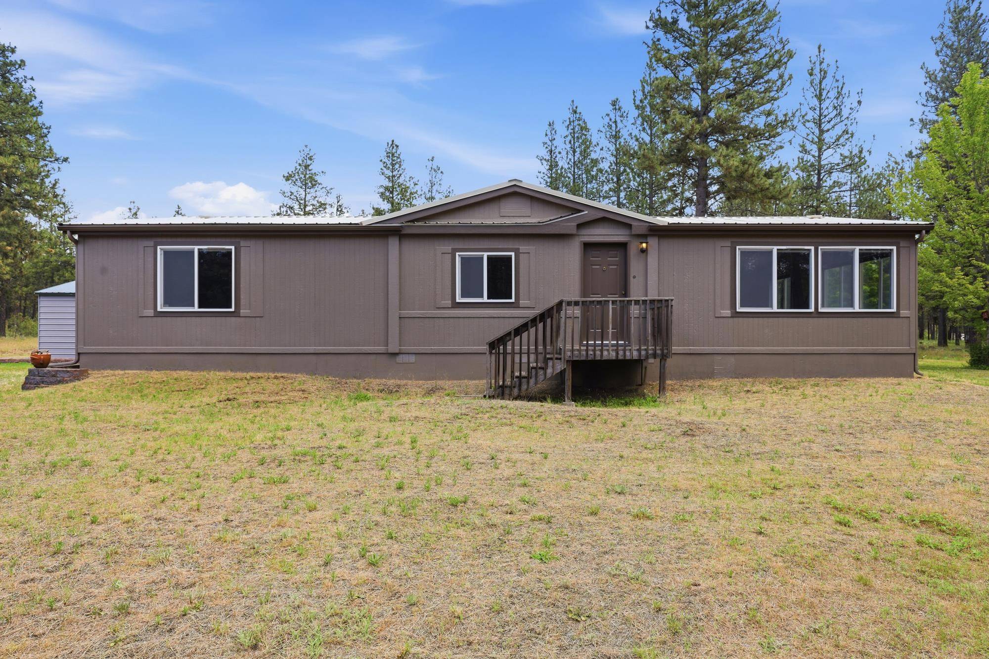 18507 S Nevada St, Spangle, WA 99031