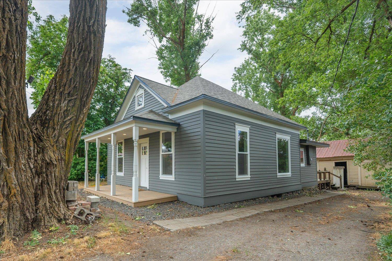 16647 N Oregon St, Edwall, WA 99008