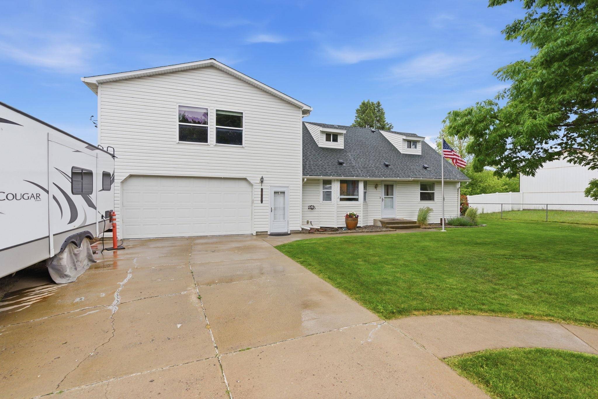 26821 E Eastland Ave, Newman Lake, WA 99025
