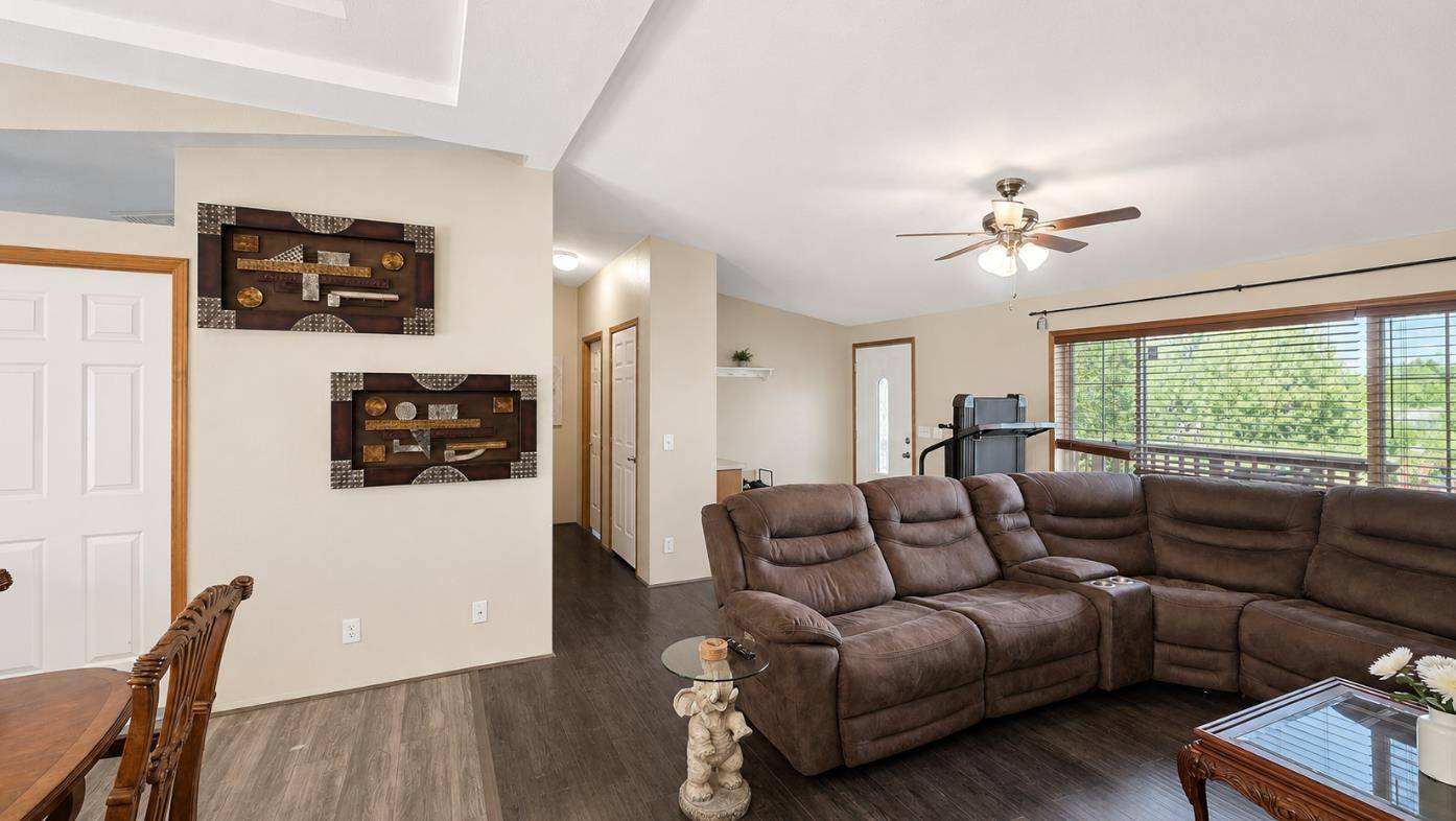 4462 N Swenson Rd, Clayton, WA 99110