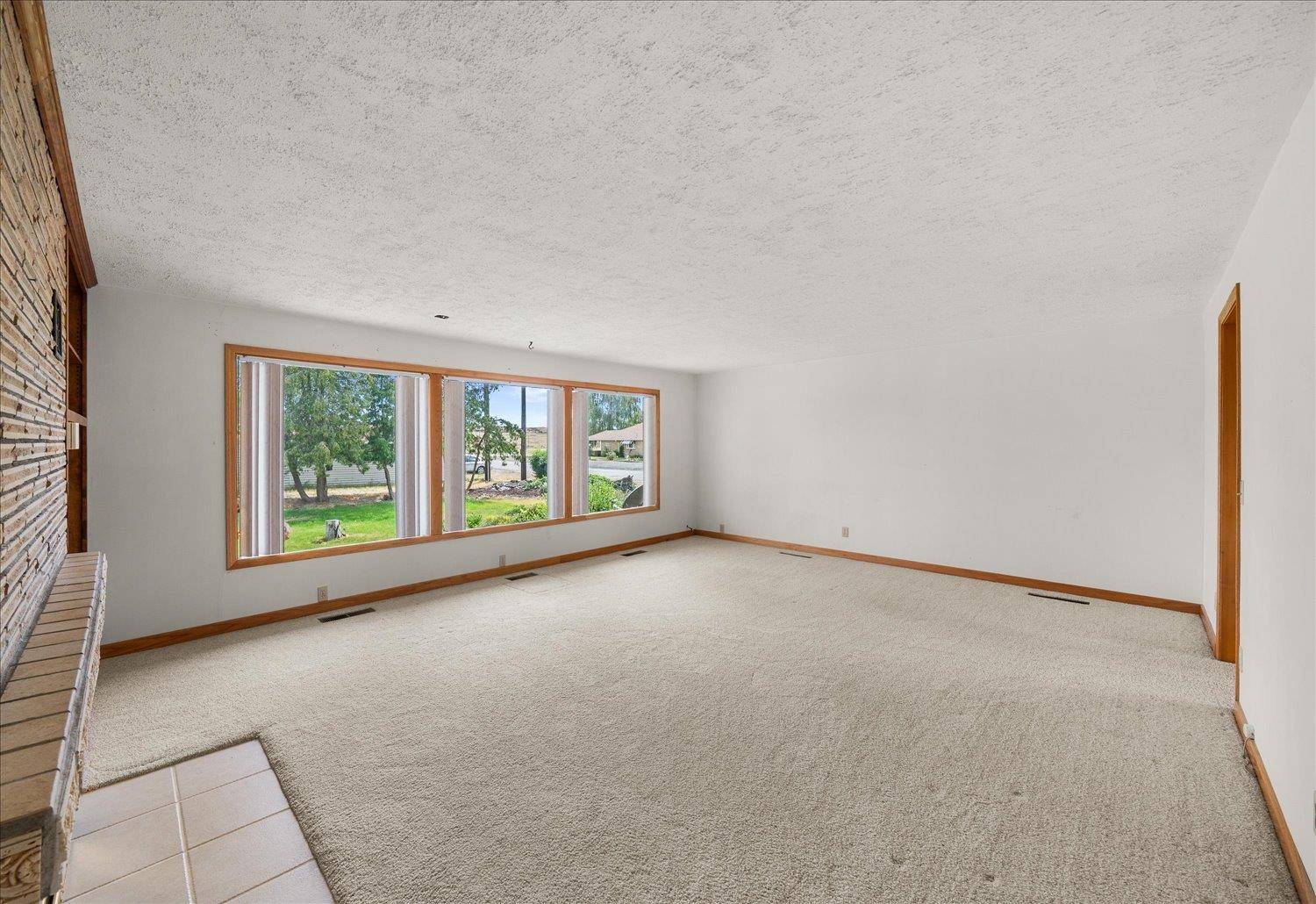 517 W 4th St, Sprague, WA 99032