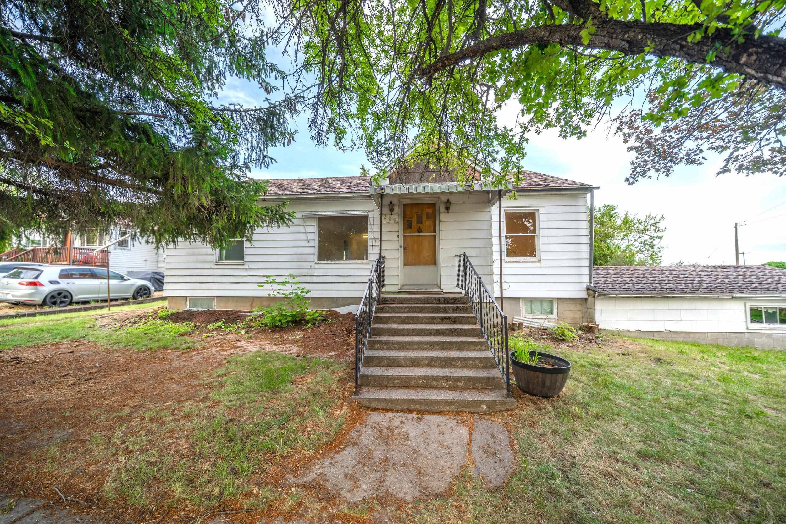 209 S Mcneil Ave, Fairfield, WA 99012