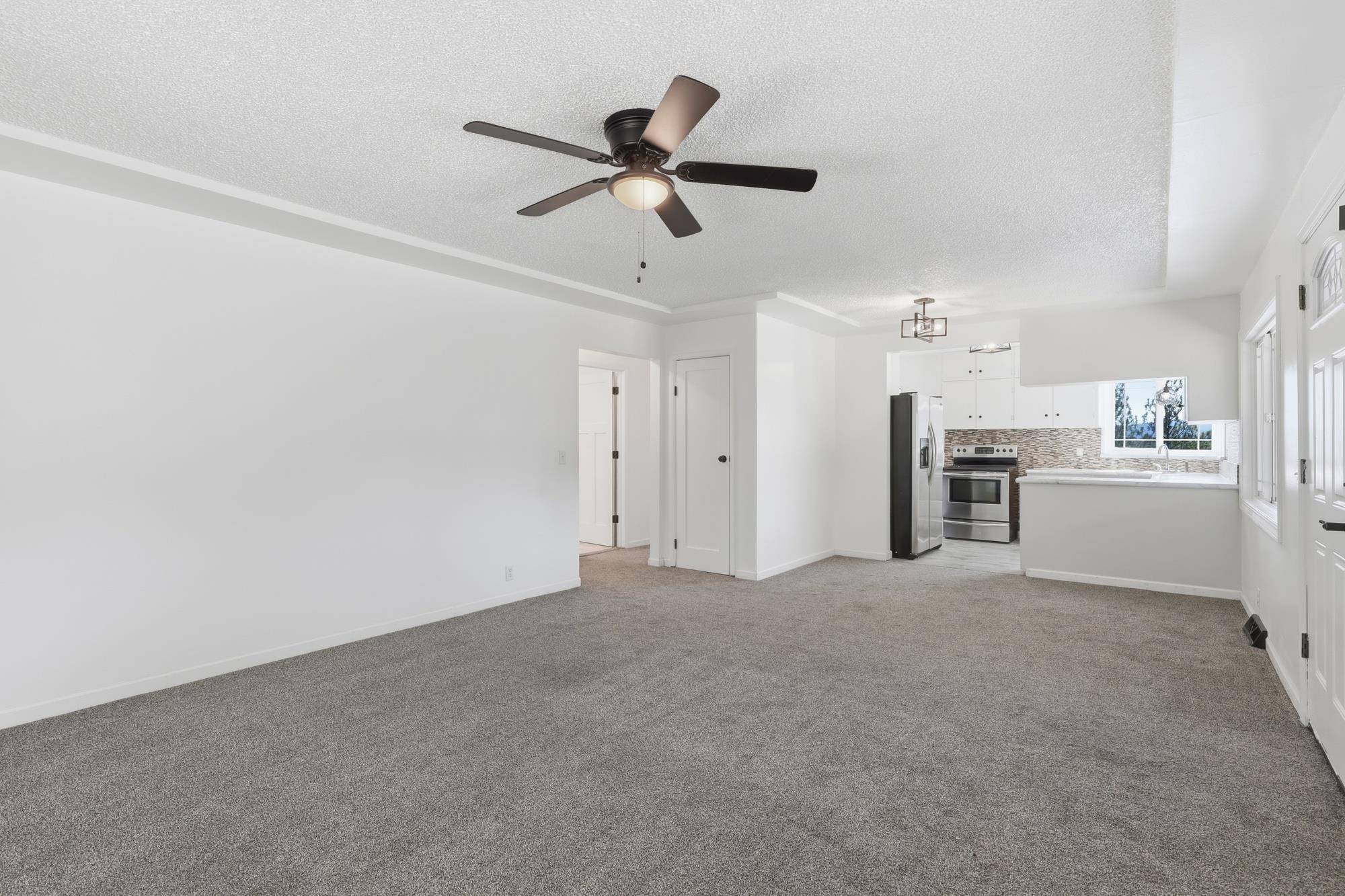 25815 E River Rd, Otis Orchards, WA 99027