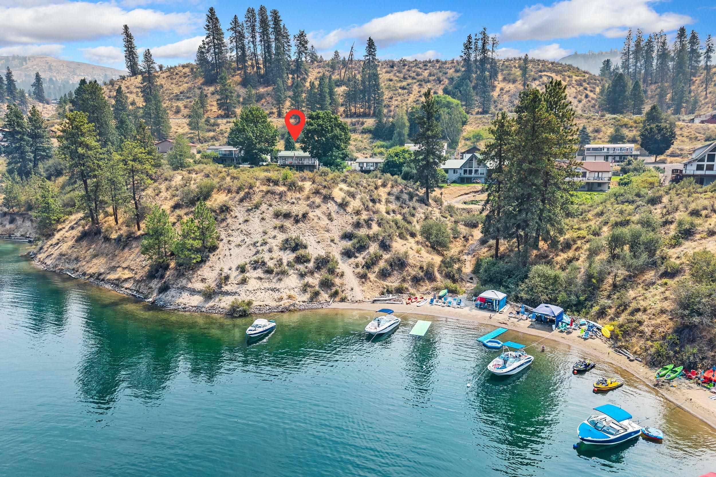4130 Friday Bay Ln, Seven Bays, WA 99122