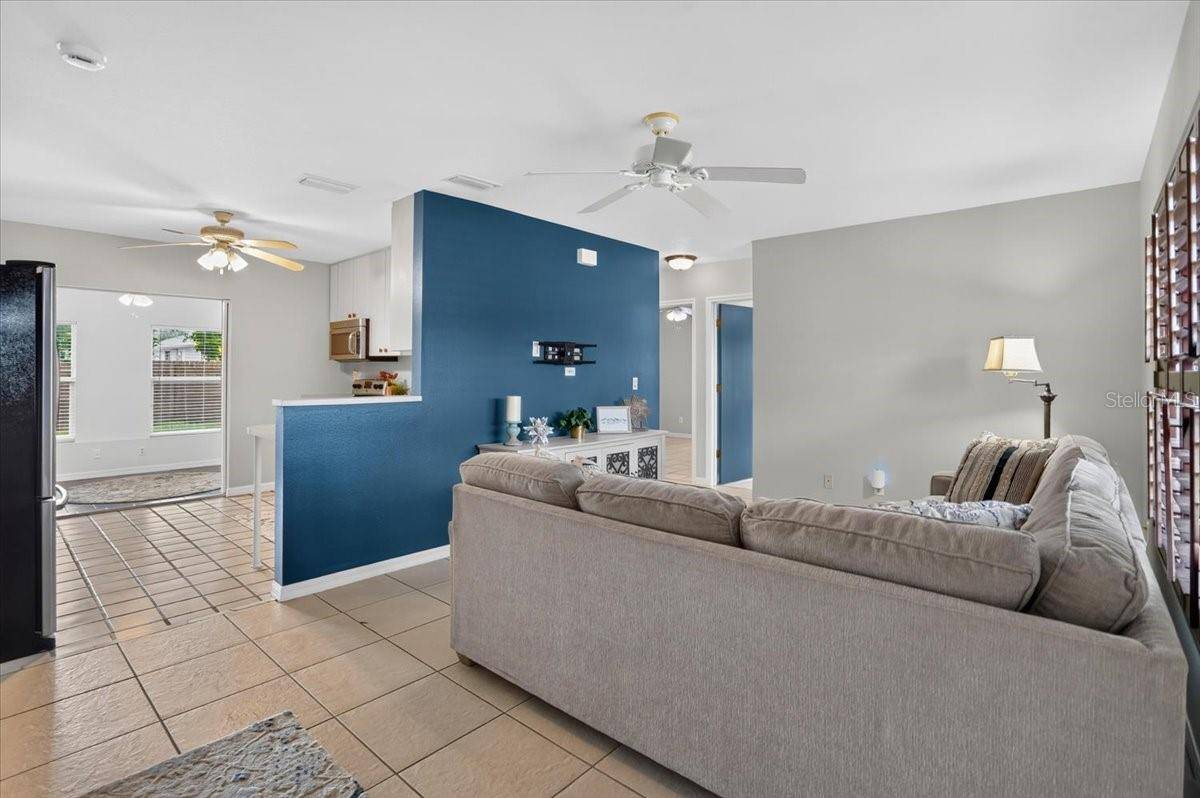 879 E SEMINOLE DR, Venice, FL 34293