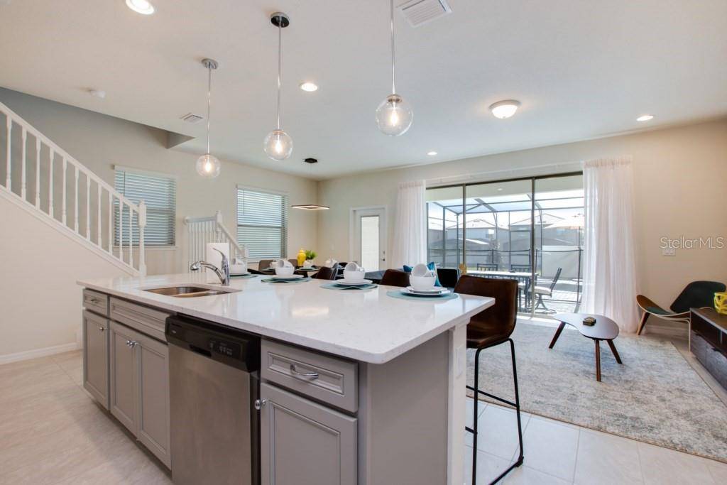 8916 SYDNEY AVE, Kissimmee, FL 34747