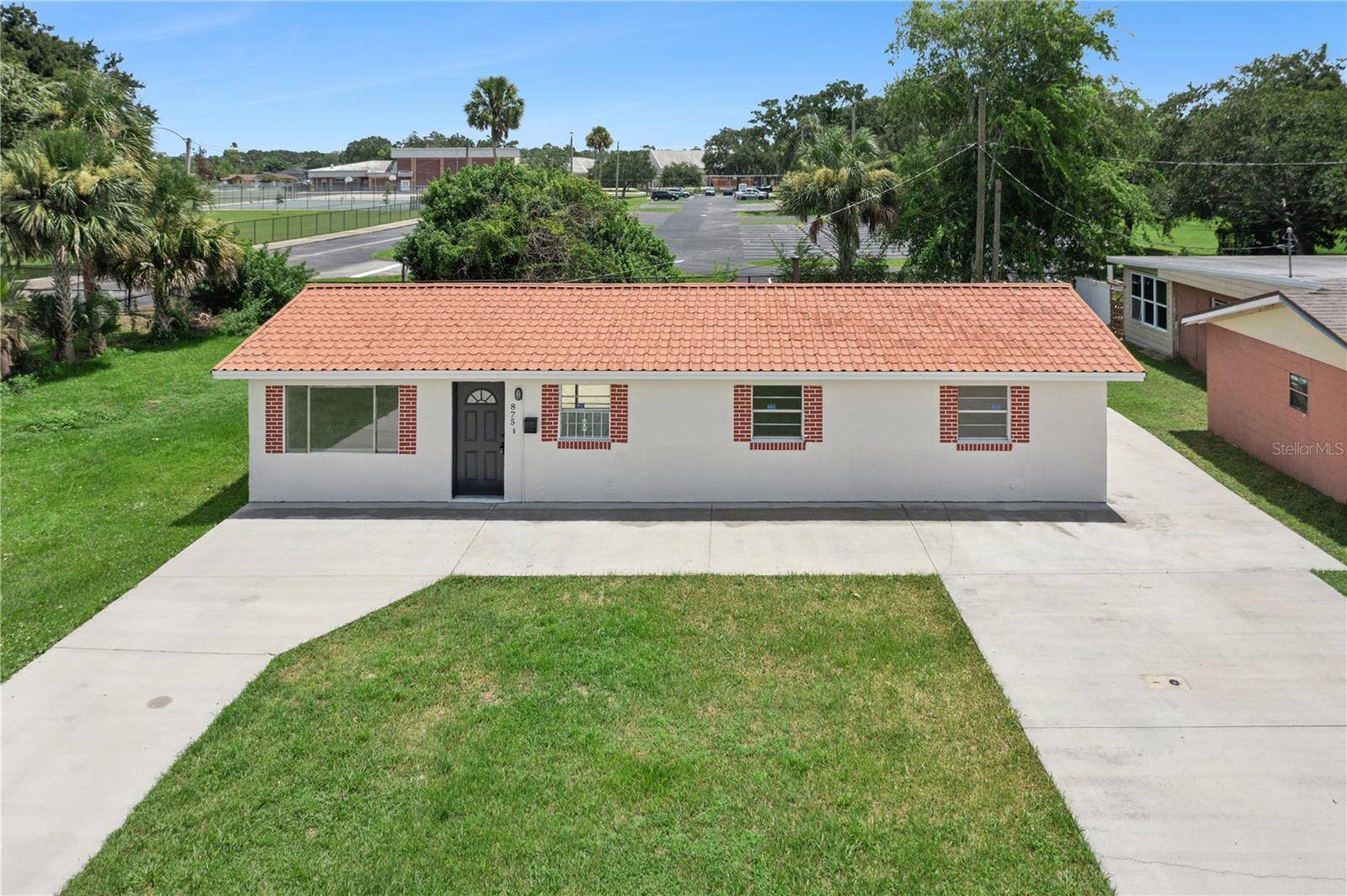 875 LOOMIS AVE, Daytona Beach, FL 32114
