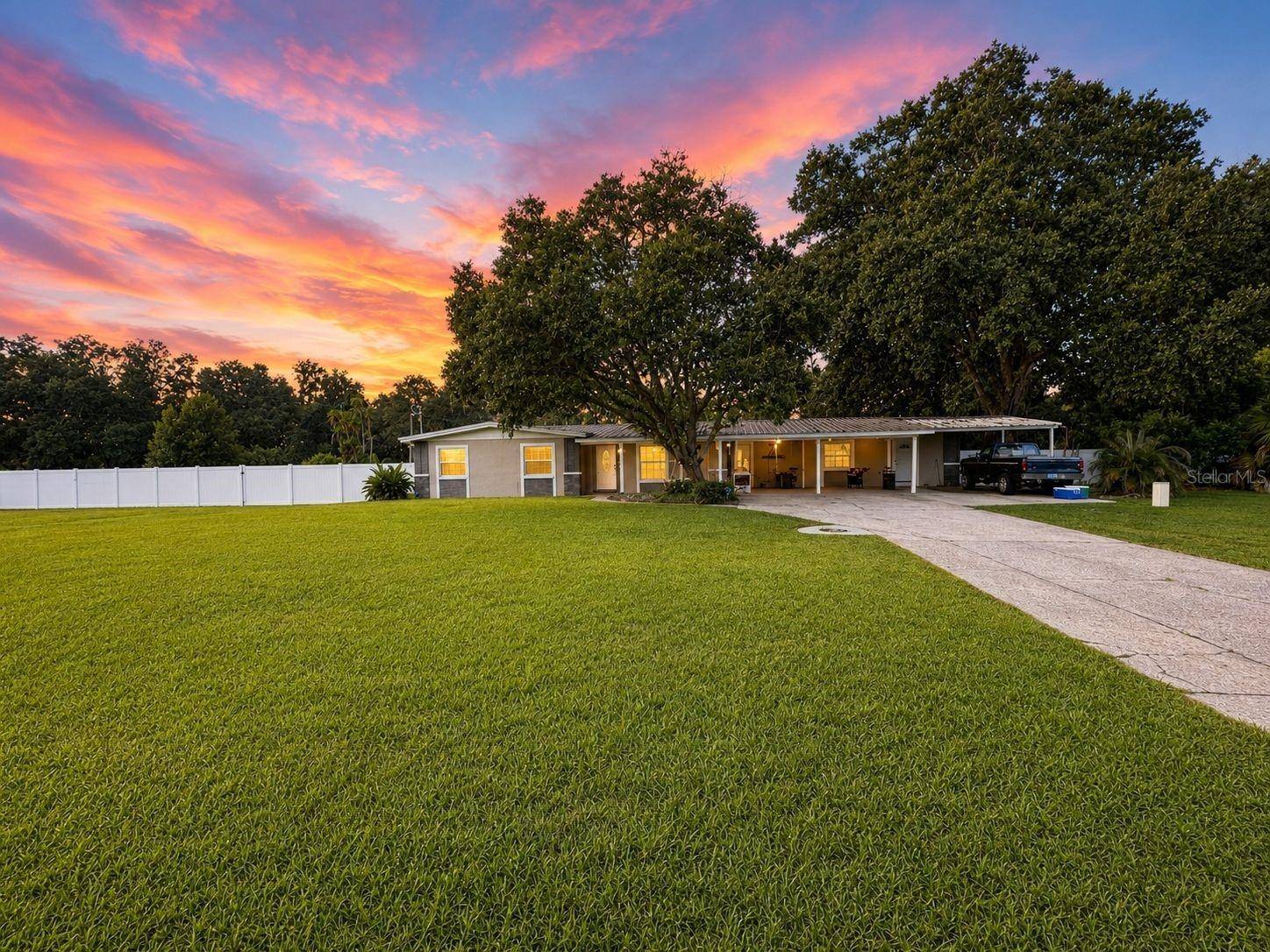 5106 THONOTOSASSA RD, Plant City, FL 33565