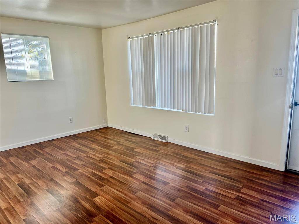 116 N Fourteenth ST, Wood River, IL 62095