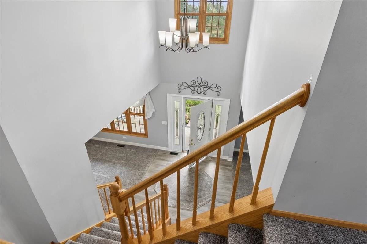 11115 E Riviera DR, Spring Grove, IL 60081