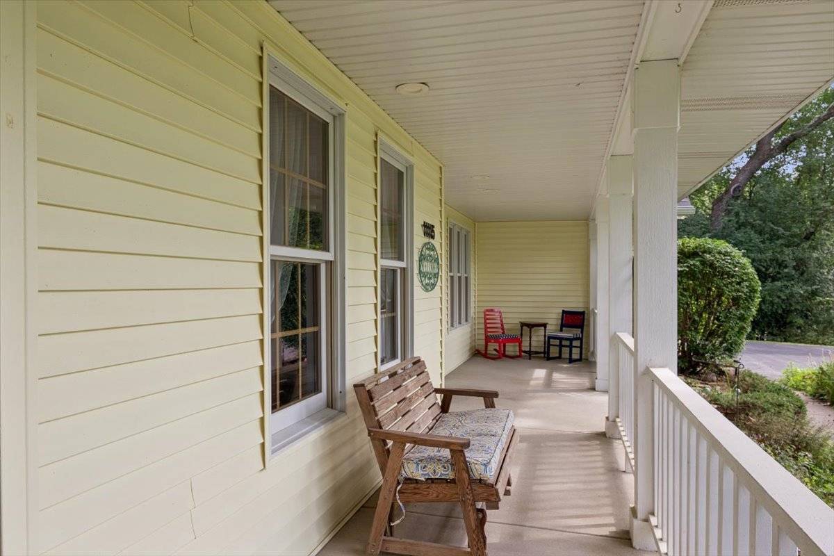 11115 E Riviera DR, Spring Grove, IL 60081